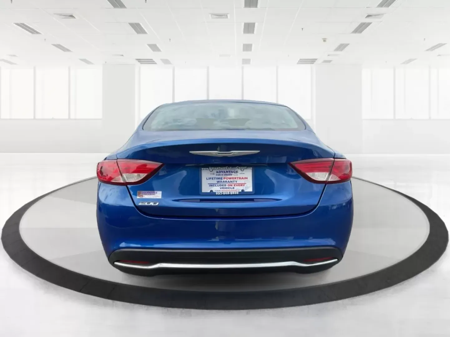 2015 Chrysler 200 Limited (1C3CCCAB1FN) with an Other engine, located at 880 E. National Road, Vandalia, OH, 45377, (937) 908-9800, 39.891918, -84.183594 - **Explore the Open Road with Comfort and Style in a 2015 Chrysler 200 Limited** <br /> <br /> Are you ready to elevate your daily commutes or weekend getaways? This 2015 Chrysler 200 Limited, available at Advantage Car and Credit in Fairborn, OH, is the perfect sedan for both city driving and long t - Photo#3