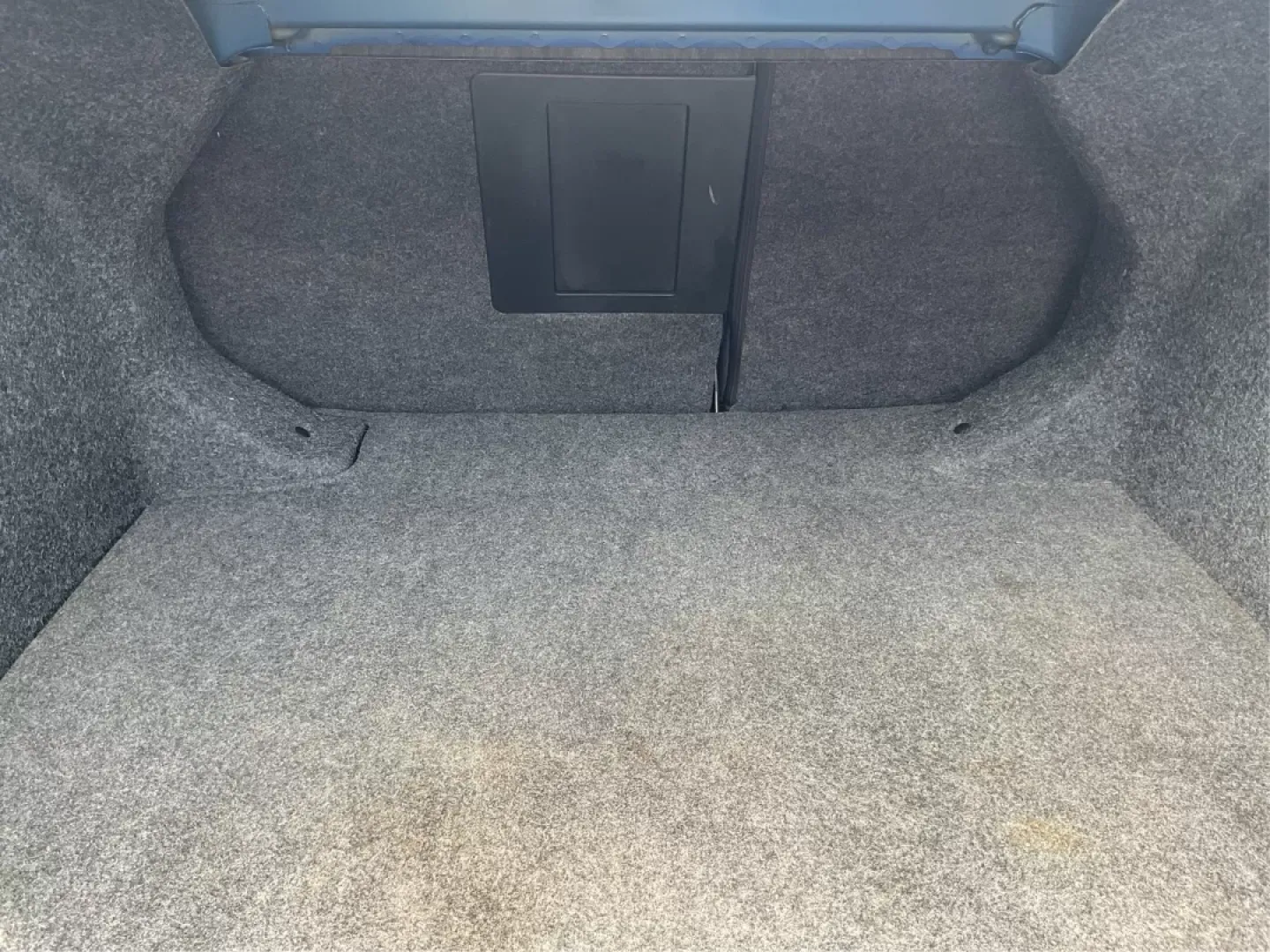 2015 Chrysler 200 Limited (1C3CCCAB1FN) with an Other engine, located at 880 E. National Road, Vandalia, OH, 45377, (937) 908-9800, 39.891918, -84.183594 - **Explore the Open Road with Comfort and Style in a 2015 Chrysler 200 Limited** <br /> <br /> Are you ready to elevate your daily commutes or weekend getaways? This 2015 Chrysler 200 Limited, available at Advantage Car and Credit in Fairborn, OH, is the perfect sedan for both city driving and long t - Photo#12
