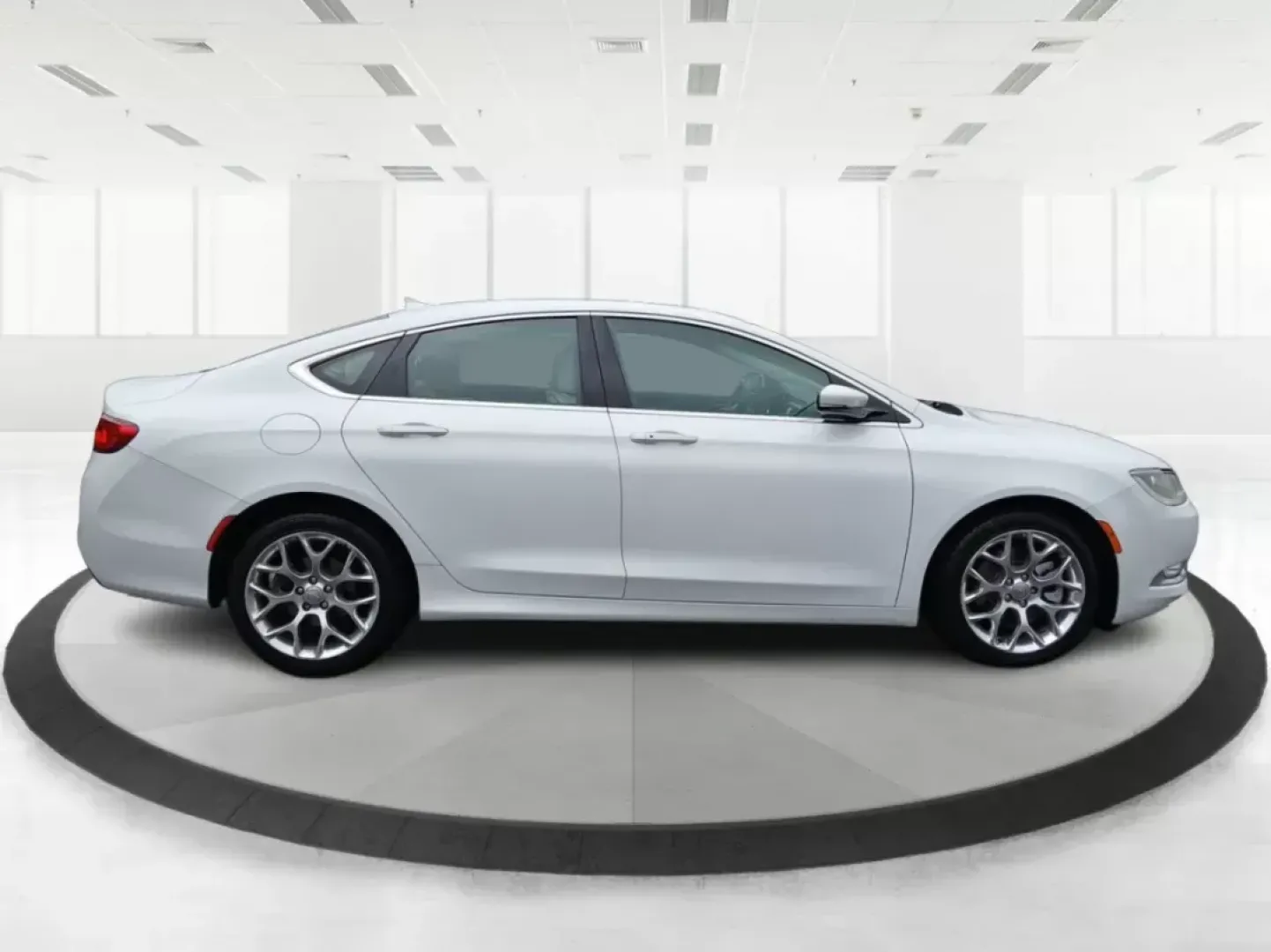 2015 Chrysler 200 C AWD (1C3CCCEG3FN) with an 3.6L V6 DOHC 24V FFV engine, 9-Speed Automatic transmission, located at 1184 Kauffman Ave, Fairborn, OH, 45324, (937) 908-9800, 39.807072, -84.030914 - 2015 Chrysler 200 C AWD - Photo#1