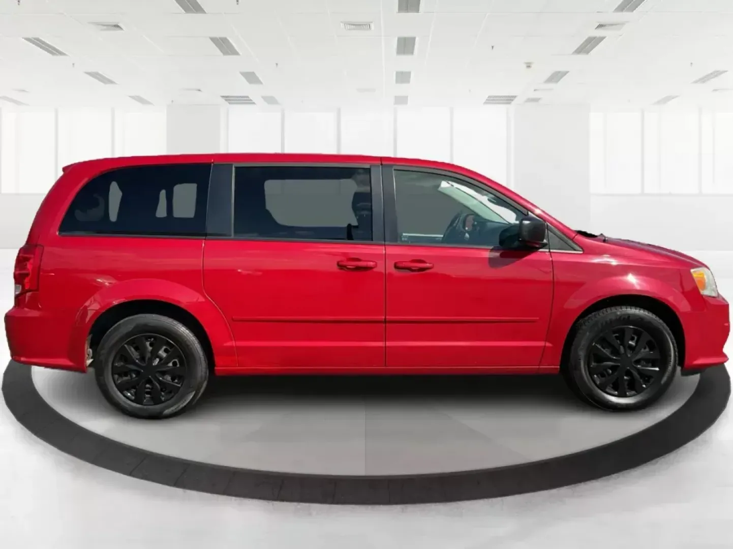 2015 Dodge Grand Caravan SE (2C4RDGBG9FR) with an 3.6L V-6 DOHC engine, located at 401 Woodman Dr, Riverside, OH, 45431, (937) 908-9800, 39.760899, -84.123421 - **Explore Life's Journeys with the 2015 Dodge Grand Caravan SE at Advantage Car and Credit!**<br /> <br /> Are you ready to elevate your family adventures, weekend getaways, or daily commutes? The 2015 Dodge Grand Caravan SE is your perfect companion, designed for versatility and comfort. Priced com - Photo#1