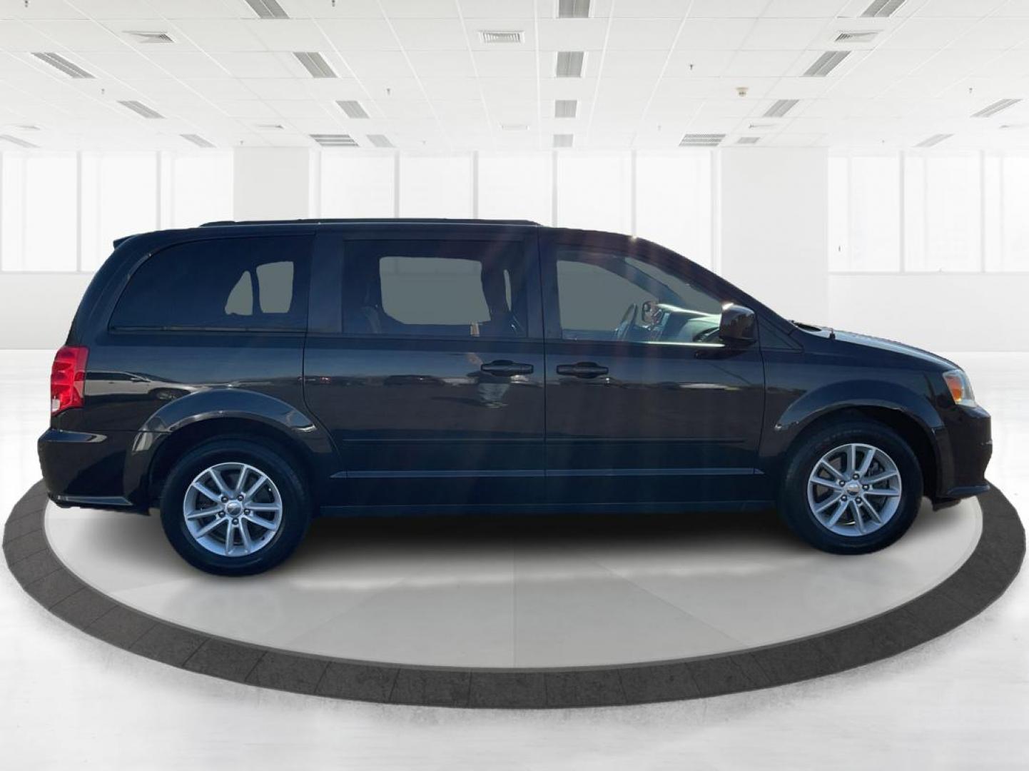 2015 Dodge Grand Caravan SXT (2C4RDGCG0FR) with an 3.6L V-6 DOHC engine, located at 8750 N County Rd 25A, Piqua, OH, 45356, (937) 908-9800, 40.164391, -84.232513 - 2015 Dodge Grand Caravan SXT - Photo#1