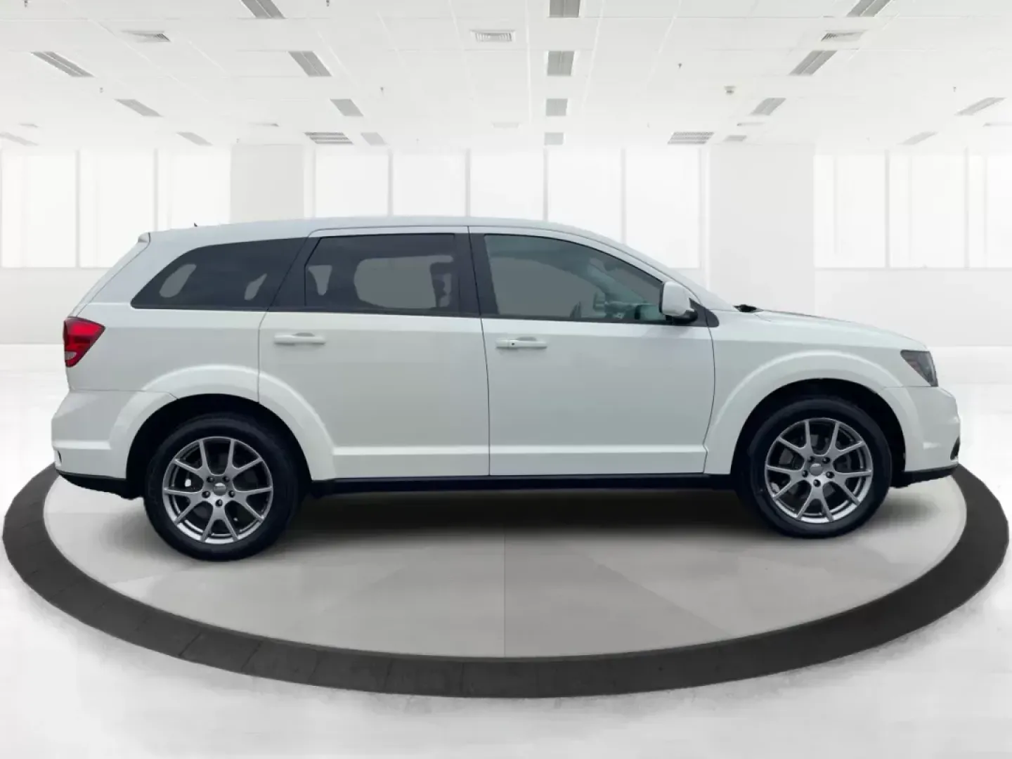 2015 Dodge Journey R/T (3C4PDDEG0FT) with an 3.6L V-6 DOHC engine, located at 1184 Kauffman Ave, Fairborn, OH, 45324, (937) 908-9800, 39.807072, -84.030914 - 2015 Dodge Journey R/T - Photo#1