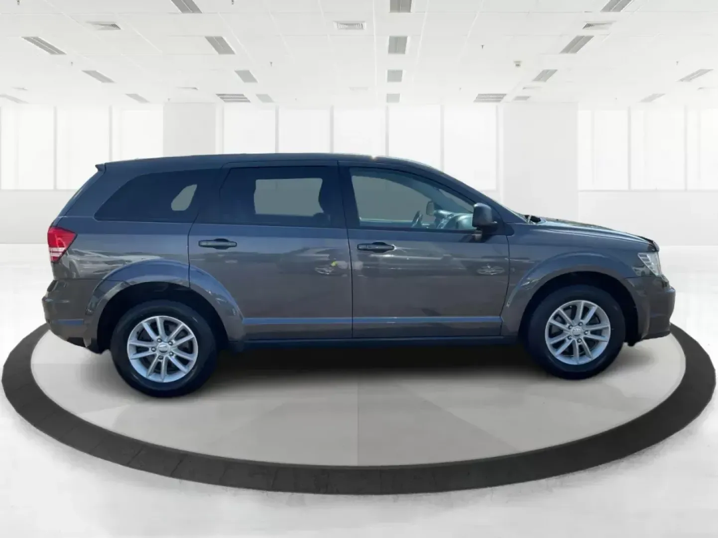 2015 Dodge Journey SE (3C4PDCABXFT) with an 2.4L L4 DOHC 16V engine, 4-Speed Automatic transmission, located at 1184 Kauffman Ave, Fairborn, OH, 45324, (937) 908-9800, 39.807072, -84.030914 - **Discover Adventure with the 2015 Dodge Journey at Advantage Car and Credit!**<br /> <br /> Are you ready to elevate your family outings or weekend getaways? The 2015 Dodge Journey SE is designed perfectly for those who crave adventure while requiring the comfort and safety of an SUV. Whether you'r - Photo#1