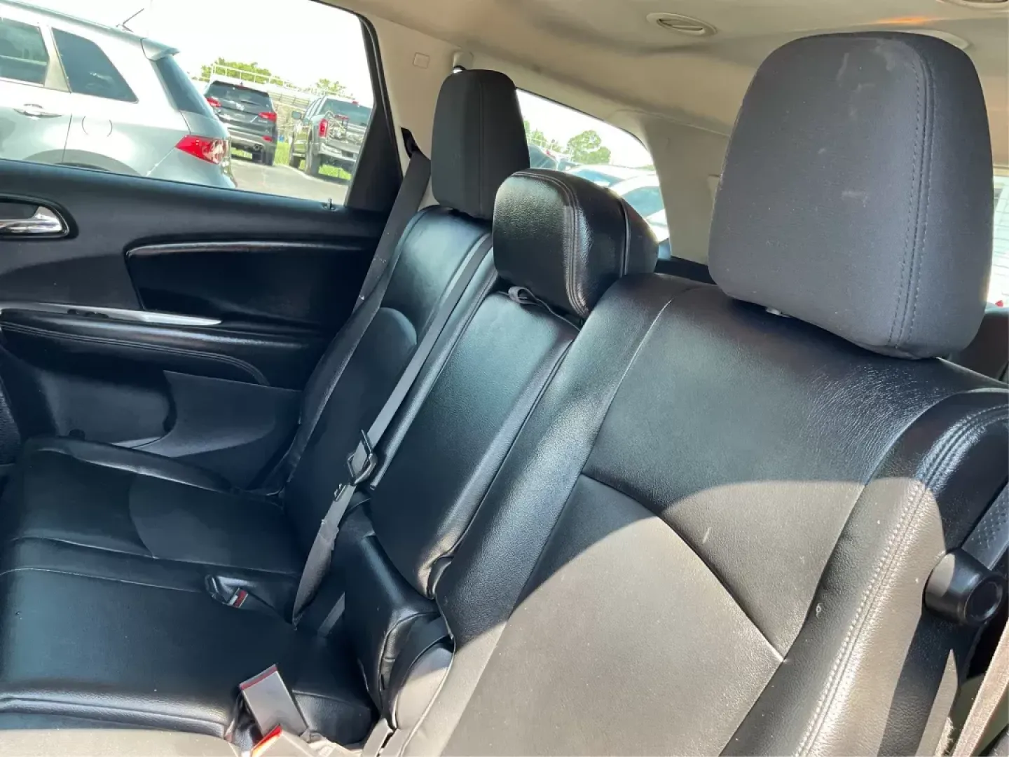 2015 Dodge Journey SE (3C4PDCABXFT) with an 2.4L L4 DOHC 16V engine, 4-Speed Automatic transmission, located at 1184 Kauffman Ave, Fairborn, OH, 45324, (937) 908-9800, 39.807072, -84.030914 - **Discover Adventure with the 2015 Dodge Journey at Advantage Car and Credit!**<br /> <br /> Are you ready to elevate your family outings or weekend getaways? The 2015 Dodge Journey SE is designed perfectly for those who crave adventure while requiring the comfort and safety of an SUV. Whether you'r - Photo#9