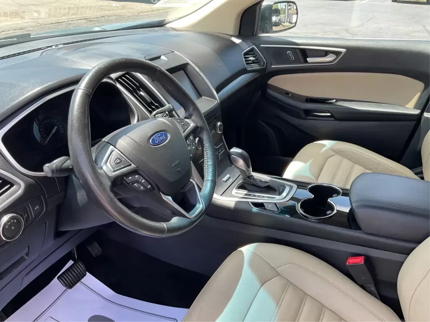 2015 Ford Edge SEL (2FMTK4J99FB) with an Other engine, located at 1230 East Main St, Xenia, OH, 45385, (937) 908-9800, 39.688026, -83.910172 - **Adventure Awaits with this 2015 Ford Edge SEL Perfect for Every Journey!**<br /> <br /> Are you ready to elevate your driving experience and enhance your lifestyle? Look no further than this 2015 Ford Edge SEL, now available at Advantage Car and Credit in Fairborn, OH. This versatile SUV is desig - Photo#8