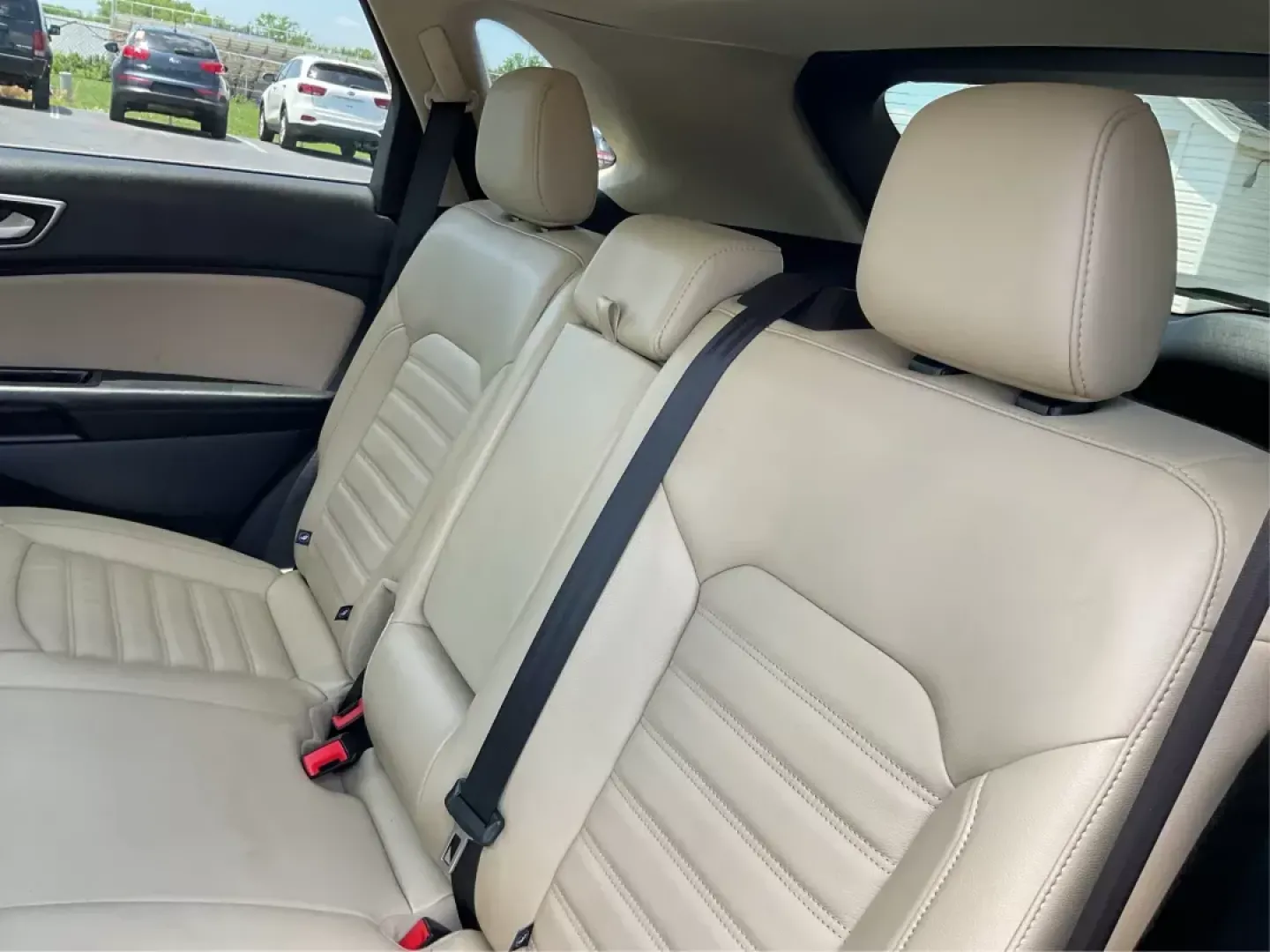 2015 Ford Edge SEL (2FMTK4J99FB) with an Other engine, located at 1230 East Main St, Xenia, OH, 45385, (937) 908-9800, 39.688026, -83.910172 - **Adventure Awaits with this 2015 Ford Edge SEL Perfect for Every Journey!**<br /> <br /> Are you ready to elevate your driving experience and enhance your lifestyle? Look no further than this 2015 Ford Edge SEL, now available at Advantage Car and Credit in Fairborn, OH. This versatile SUV is desig - Photo#9