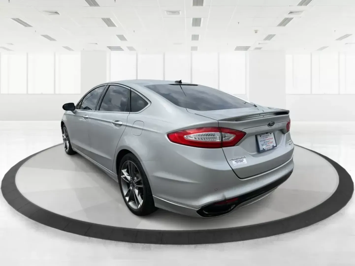 2015 Ford Fusion Titanium (3FA6P0K96FR) with an EcoBoost 2L I-4 gasoline direct injection engine, located at 401 Woodman Dr, Riverside, OH, 45431, (937) 908-9800, 39.760899, -84.123421 - 2015 Ford Fusion Titanium - Photo#5