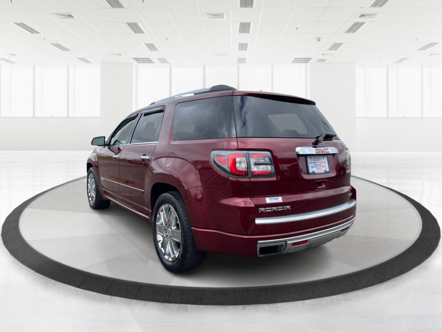 2015 GMC Acadia Denali (1GKKVTKD9FJ) with an 3.6L V-6 gasoline direct injection engine, located at 8750 N County Rd 25A, Piqua, OH, 45356, (937) 908-9800, 40.164391, -84.232513 - Third Row - Photo#4