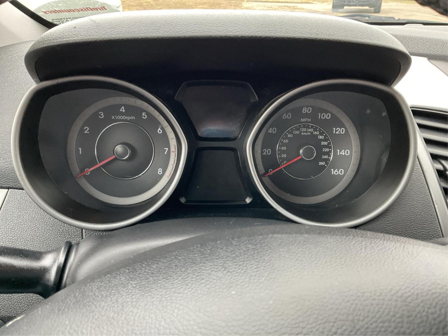 2015 Hyundai Elantra SE 6AT (KMHDH4AE0FU) with an 1.8L L4 DOHC 16V engine, 6-Speed Automatic transmission, located at 880 E. National Road, Vandalia, OH, 45377, (937) 908-9800, 39.891918, -84.183594 - 2015 Hyundai Elantra SE 6AT - Photo#14