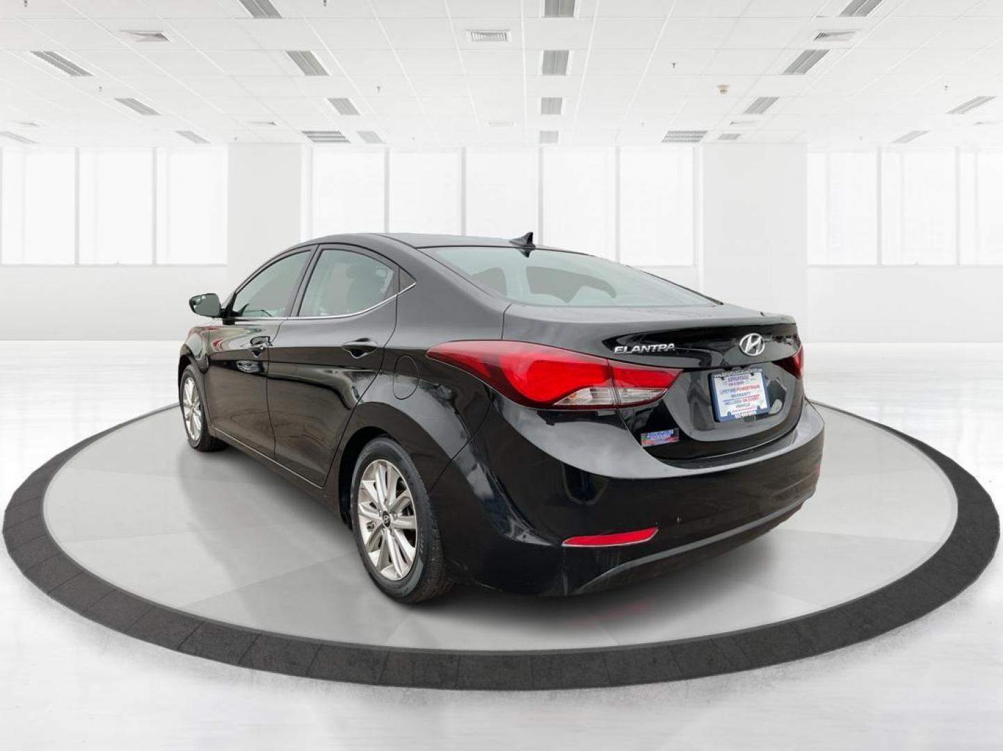 2015 Hyundai Elantra SE 6AT (KMHDH4AE0FU) with an 1.8L L4 DOHC 16V engine, 6-Speed Automatic transmission, located at 880 E. National Road, Vandalia, OH, 45377, (937) 908-9800, 39.891918, -84.183594 - 2015 Hyundai Elantra SE 6AT - Photo#4