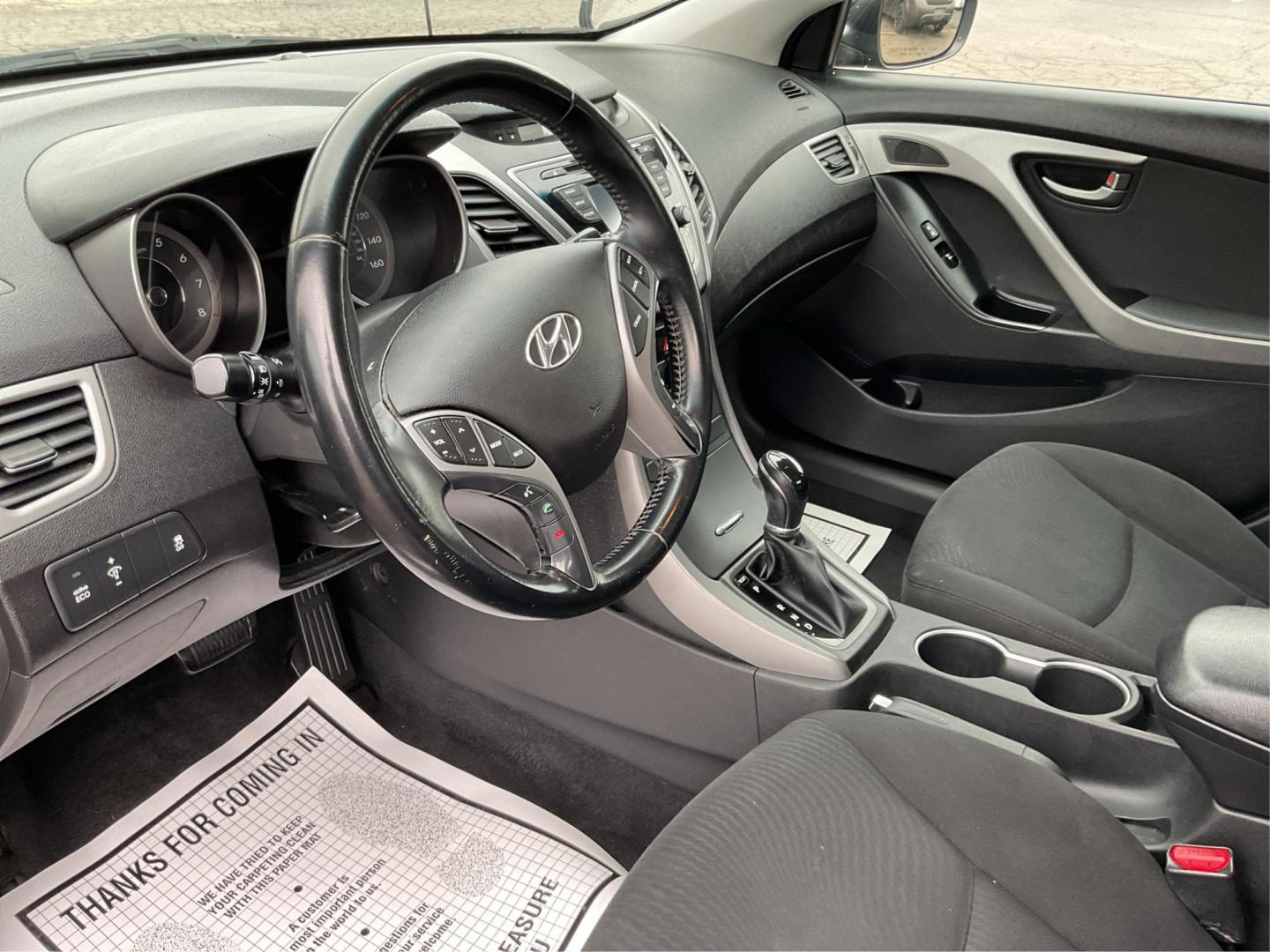 2015 Hyundai Elantra SE 6AT (KMHDH4AE0FU) with an 1.8L L4 DOHC 16V engine, 6-Speed Automatic transmission, located at 880 E. National Road, Vandalia, OH, 45377, (937) 908-9800, 39.891918, -84.183594 - 2015 Hyundai Elantra SE 6AT - Photo#8