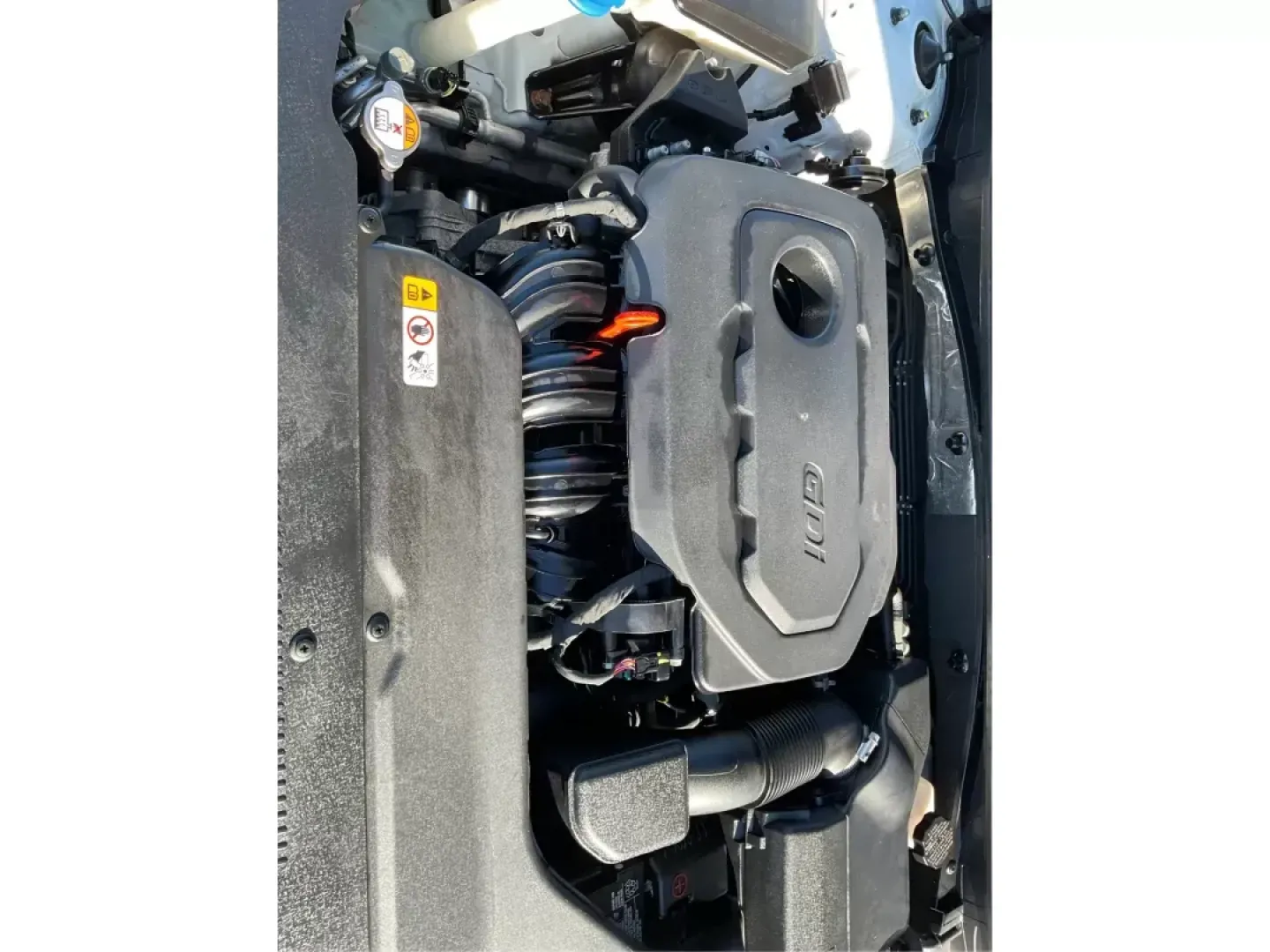 2015 Hyundai Sonata SE (5NPE24AF9FH) with an 2.4L I-4 gasoline direct injection engine, located at 1184 Kauffman Ave, Fairborn, OH, 45324, (937) 908-9800, 39.807072, -84.030914 - **Elevate Your Daily Commute with the 2015 Hyundai Sonata SE Perfect for Budget-Conscious Buyers in Fairborn, OH!**<br /> <br /> Are you in the market for a reliable sedan that perfectly balances style, functionality, and affordability? Look no further than the stunning 2015 Hyundai Sonata SE, avai - Photo#10