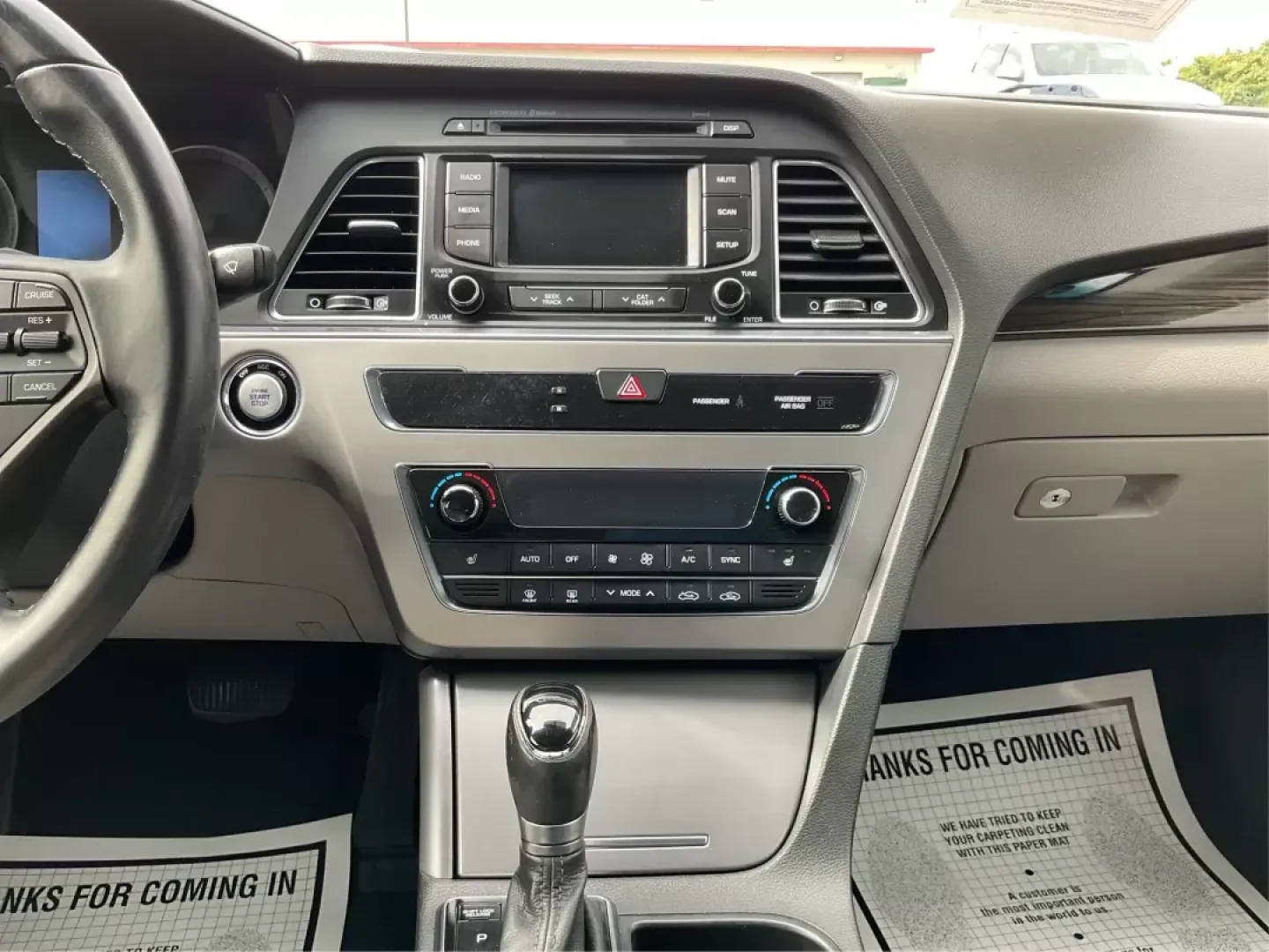 2015 Hyundai Sonata Limited (5NPE34AF6FH) with an 2.4L I-4 gasoline direct injection engine, located at 401 Woodman Dr, Riverside, OH, 45431, (937) 908-9800, 39.760899, -84.123421 - 2015 Hyundai Sonata Limited - Photo#13