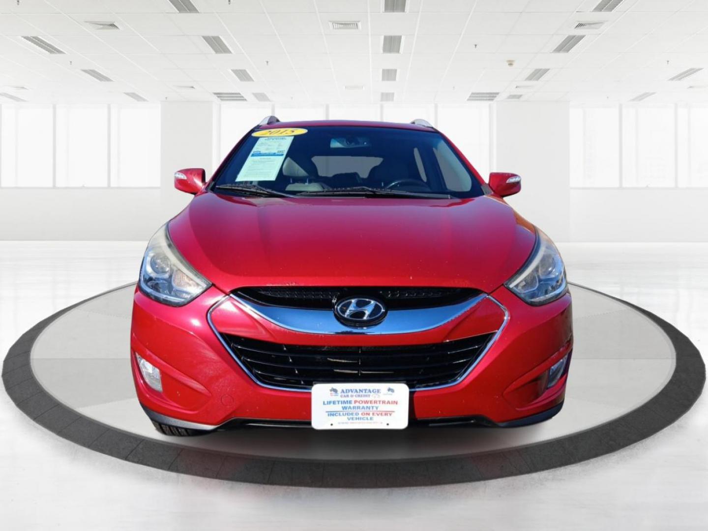 2015 Hyundai Tucson Limited AWD (KM8JUCAG4FU) with an 2.4L L4 DOHC 16V engine, 6-Speed Automatic transmission, located at 1230 East Main St, Xenia, OH, 45385, (937) 908-9800, 39.688026, -83.910172 - 2015 Hyundai Tucson Limited AWD - Photo#5