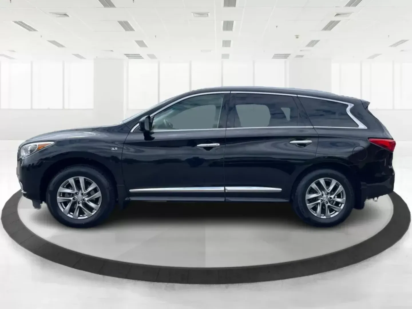 2015 Infiniti QX60 Base (5N1AL0MM9FC) with an Other engine, located at 4508 South Dixie Dr, Moraine, OH, 45439, (937) 908-9800, 39.689976, -84.218452 - Third Row - Photo#4