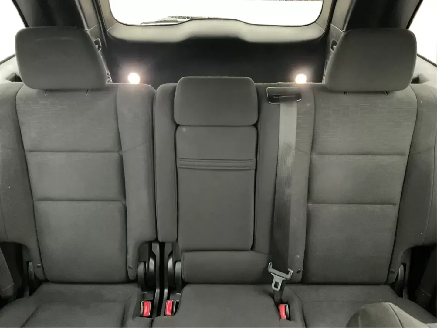2015 Jeep Grand Cherokee Laredo (1C4RJFAG7FC) with an 3.6L V-6 DOHC engine, located at 8750 N County Rd 25A, Piqua, OH, 45356, (937) 908-9800, 40.164391, -84.232513 - 2015 Jeep Grand Cherokee Laredo - Photo#13