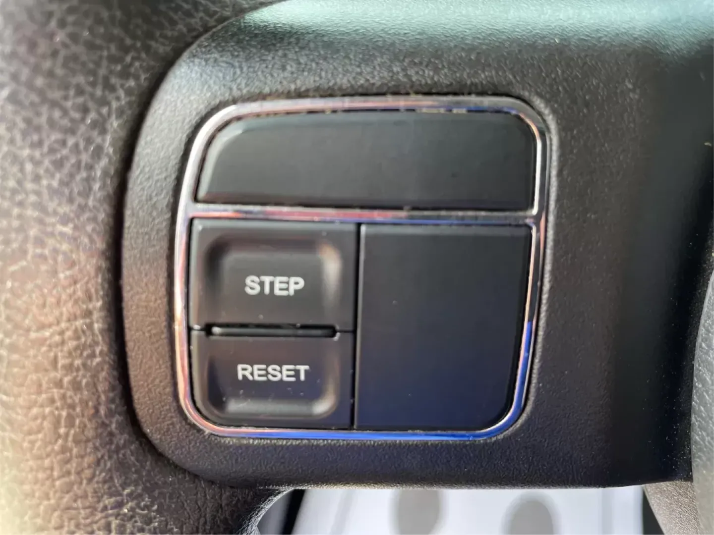 2015 Jeep Patriot Altitude Edition (1C4NJRBB1FD) with an 2.4L I-4 DOHC engine, located at 880 E. National Road, Vandalia, OH, 45377, (937) 908-9800, 39.891918, -84.183594 - 2015 Jeep Patriot Altitude Edition - Photo#15