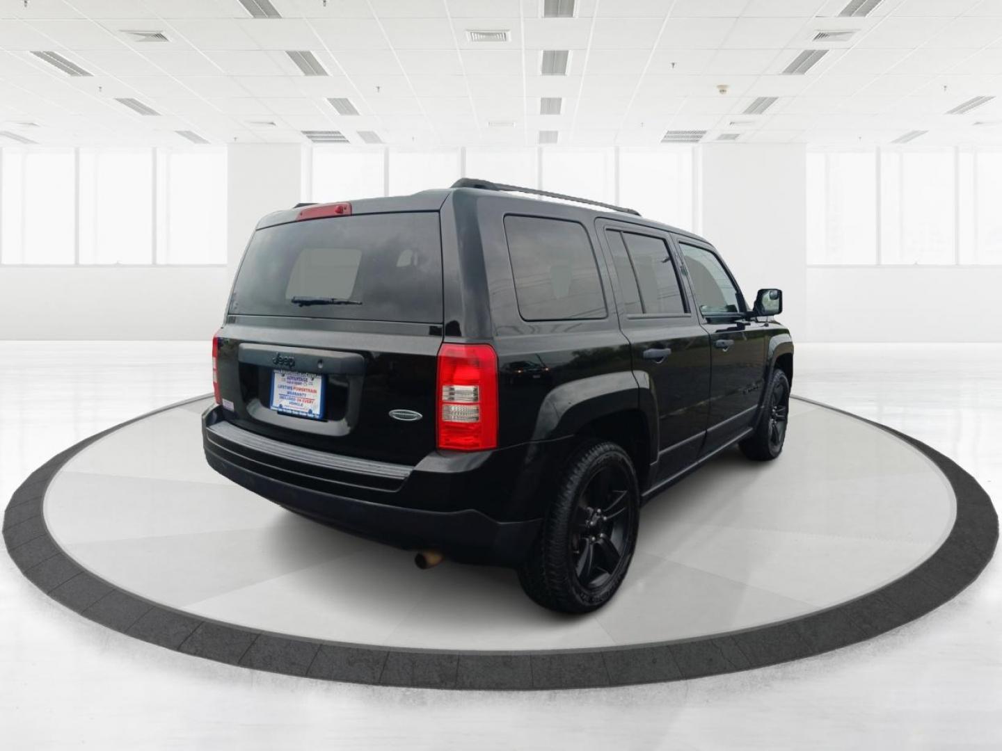 2015 Black Clearcoat Jeep Patriot Sport 2WD (1C4NJPBA6FD) with an 2.0L L4 DOHC 16V engine, located at 1951 S Dayton Lakeview Rd., New Carlisle, OH, 45344, (937) 908-9800, 39.890999, -84.050255 - 2015 Jeep Patriot Sport 2WD - Photo#2