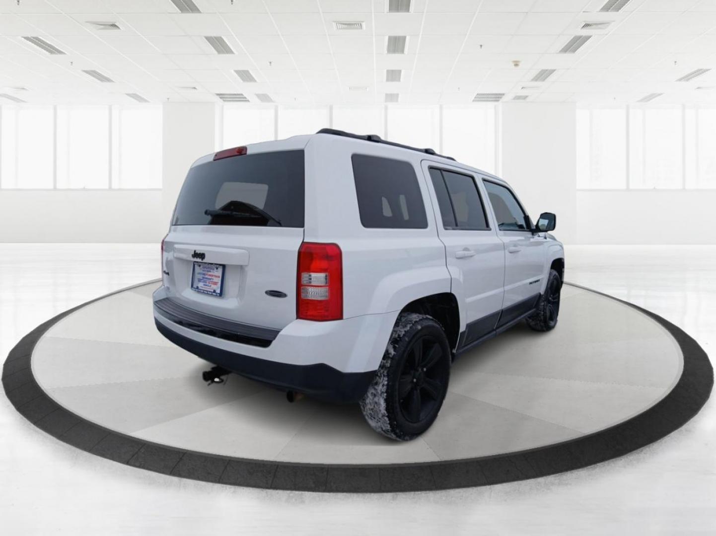 2015 Jeep Patriot Sport 4WD (1C4NJRBB7FD) with an 2.4L L4 DOHC 16V engine, located at 4508 South Dixie Dr, Moraine, OH, 45439, (937) 908-9800, 39.689976, -84.218452 - 2015 Jeep Patriot Sport 4WD - Photo#2
