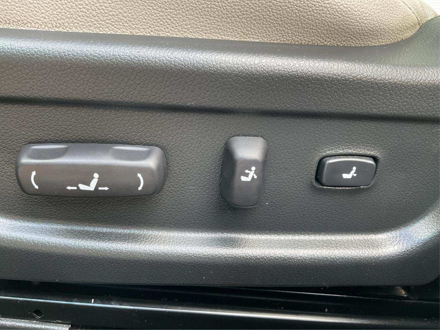 2015 Kia Optima EX (5XXGN4A70FG) with an Other engine, located at 401 Woodman Dr, Riverside, OH, 45431, (937) 908-9800, 39.760899, -84.123421 - 2015 Kia Optima EX - Photo#16