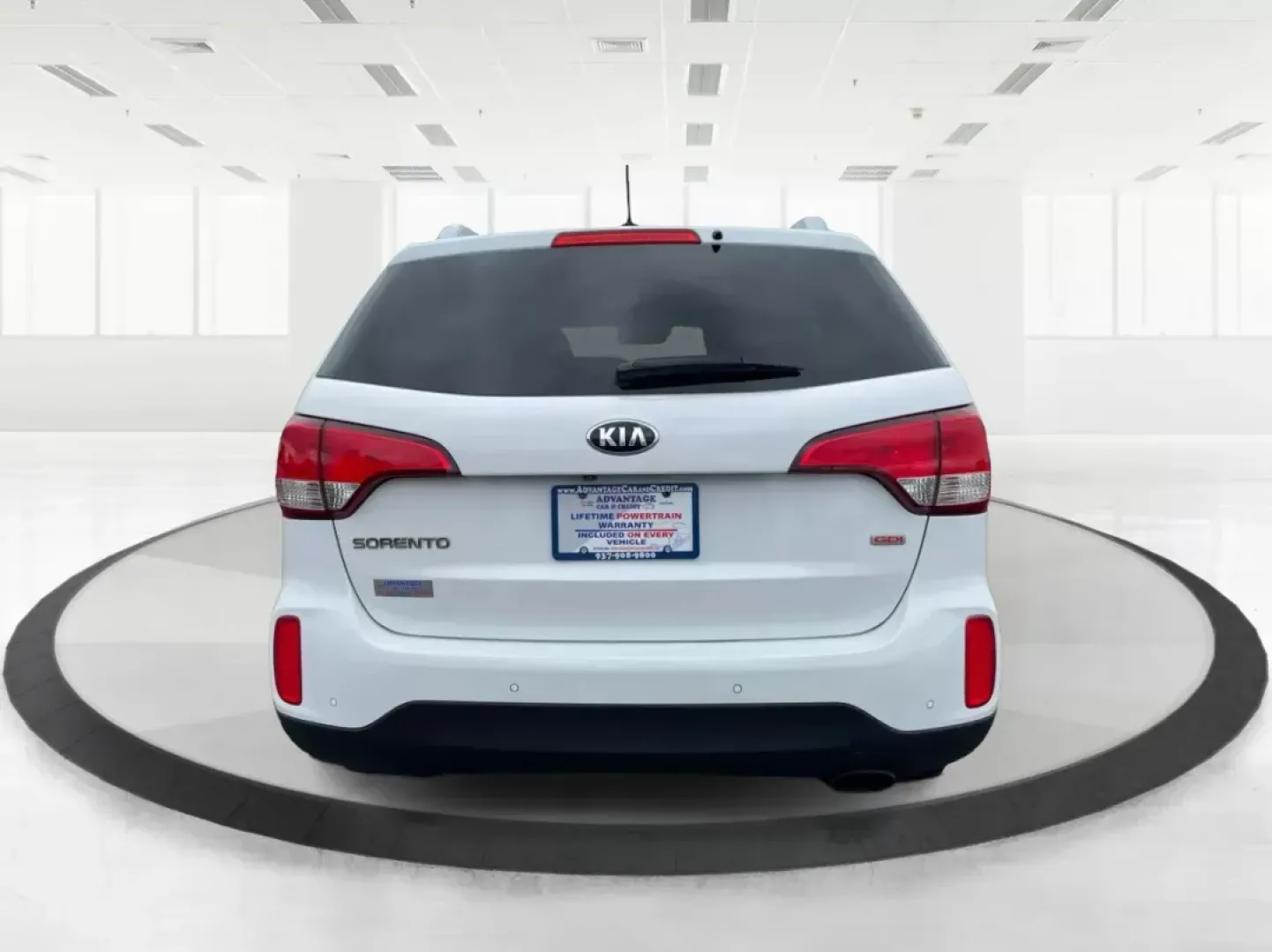 2015 Kia Sorento LX (5XYKT4A61FG) with an 2.4L I-4 gasoline direct injection engine, located at 8750 N County Rd 25A, Piqua, OH, 45356, (937) 908-9800, 40.164391, -84.232513 - 2015 Kia Sorento LX - Photo#3