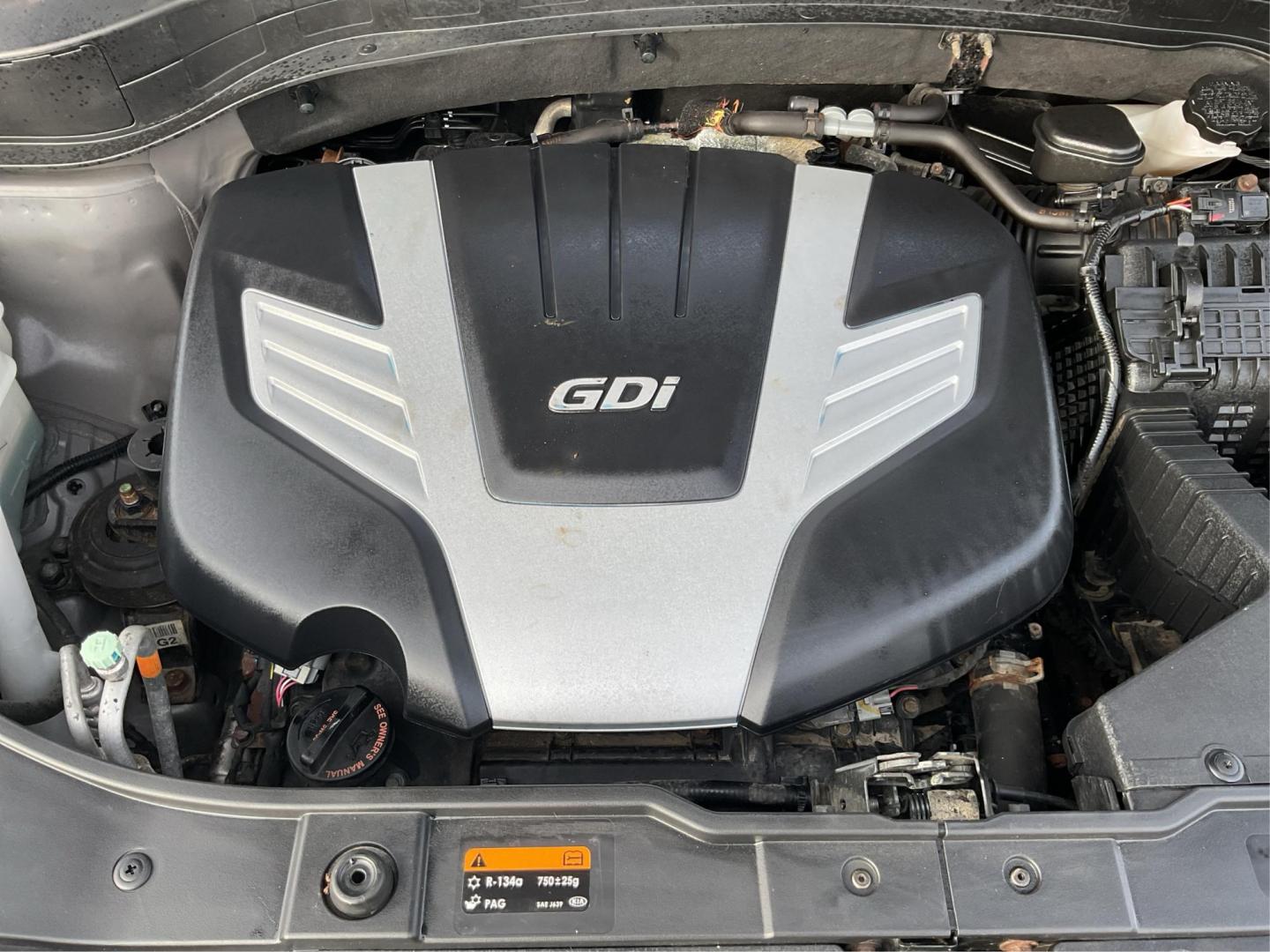 2015 Kia Sorento EX V6 (5XYKUDA73FG) with an Lambda II 3.3L V-6 gasoline direct injection engine, located at 1184 Kauffman Ave, Fairborn, OH, 45324, (937) 908-9800, 39.807072, -84.030914 - 2015 Kia Sorento EX V6 - Photo#10