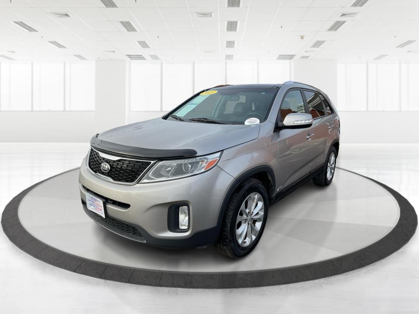 2015 Kia Sorento EX V6 (5XYKUDA73FG) with an Lambda II 3.3L V-6 gasoline direct injection engine, located at 1184 Kauffman Ave, Fairborn, OH, 45324, (937) 908-9800, 39.807072, -84.030914 - 2015 Kia Sorento EX V6 - Photo#7