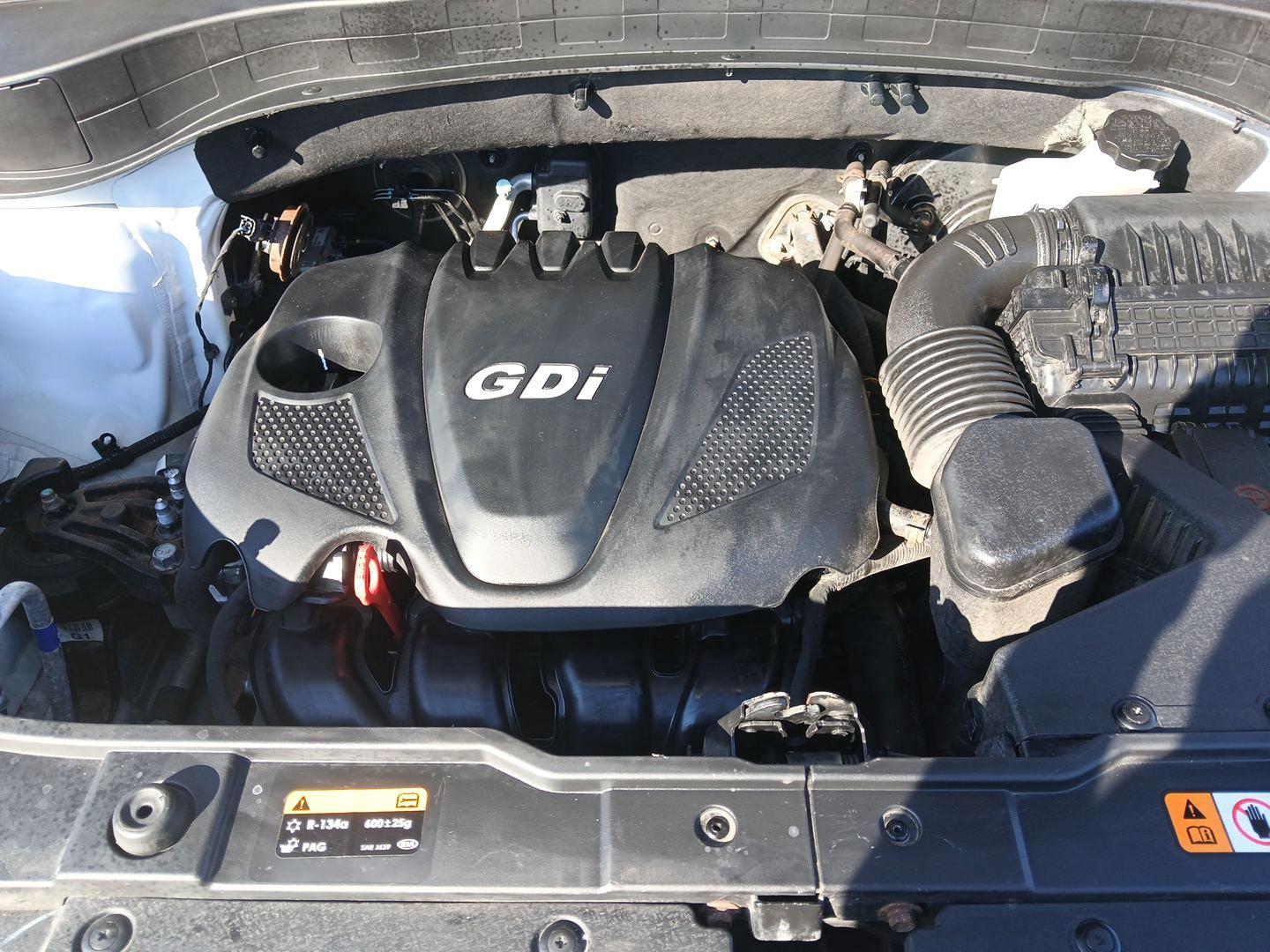 2015 Kia Sorento LX AWD (5XYKTDA64FG) with an 2.4L L4 DOHC 16V engine, 6-Speed Automatic transmission, located at 1099 N County Rd 25A , Troy, OH, 45373, (937) 908-9800, 40.057079, -84.212883 - Third Row - Photo#10