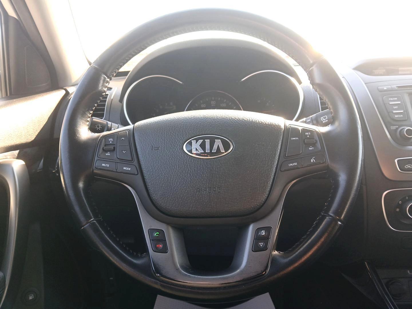 2015 Kia Sorento LX AWD (5XYKTDA64FG) with an 2.4L L4 DOHC 16V engine, 6-Speed Automatic transmission, located at 1099 N County Rd 25A , Troy, OH, 45373, (937) 908-9800, 40.057079, -84.212883 - Third Row - Photo#15