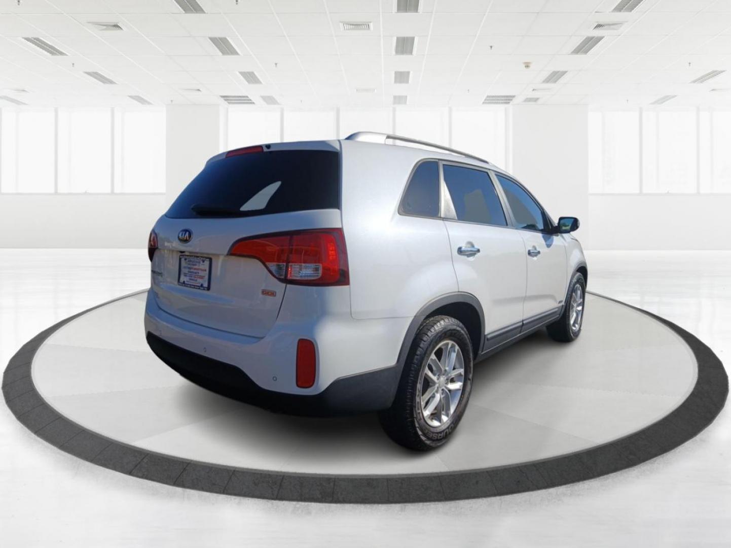 2015 Kia Sorento LX AWD (5XYKTDA64FG) with an 2.4L L4 DOHC 16V engine, 6-Speed Automatic transmission, located at 1099 N County Rd 25A , Troy, OH, 45373, (937) 908-9800, 40.057079, -84.212883 - Third Row - Photo#2