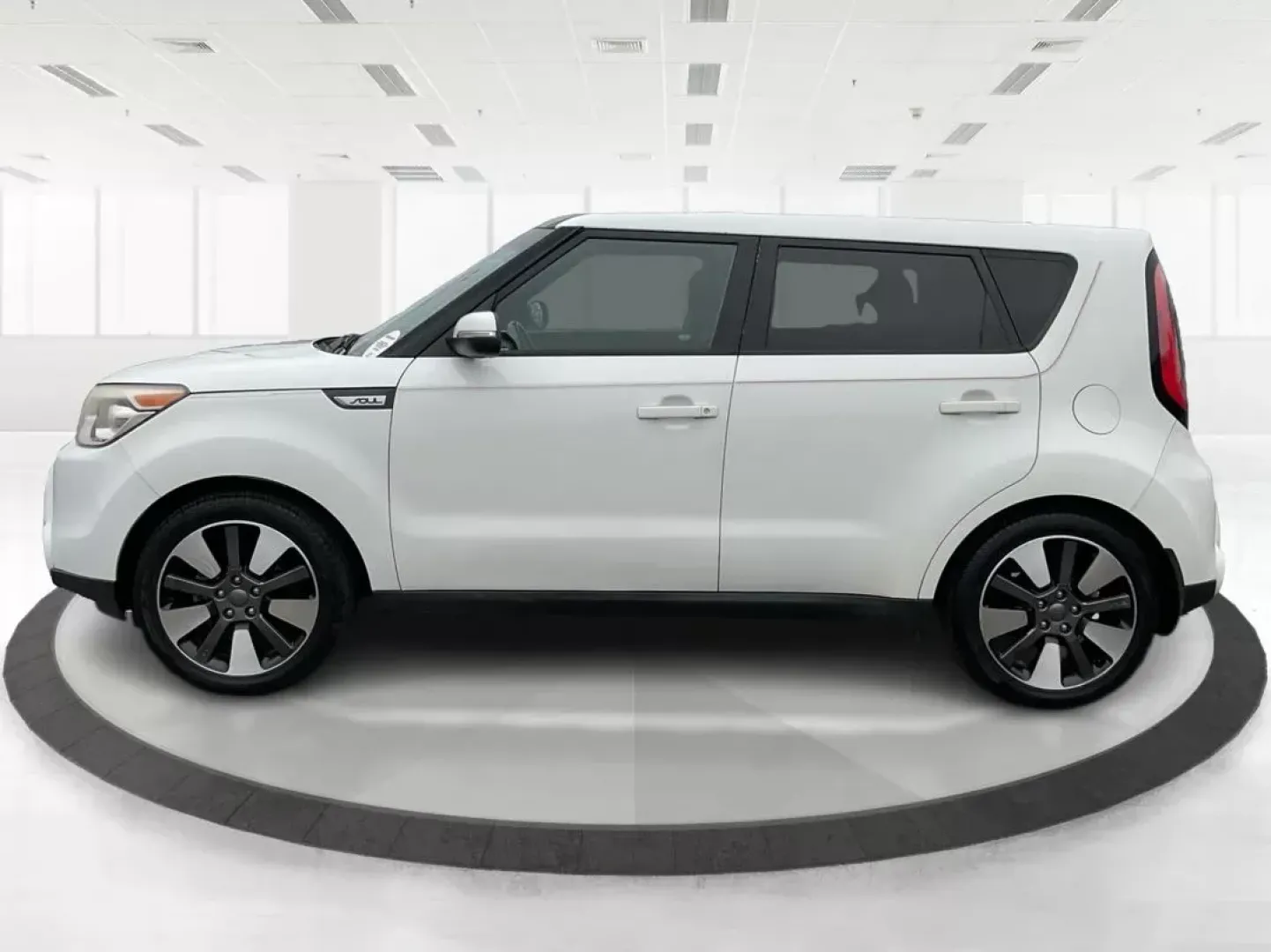 2015 Kia Soul ! (KNDJX3A56F7) with an Other engine, located at 8750 N County Rd 25A, Piqua, OH, 45356, (937) 908-9800, 40.164391, -84.232513 - 2015 Kia Soul ! - Photo#6