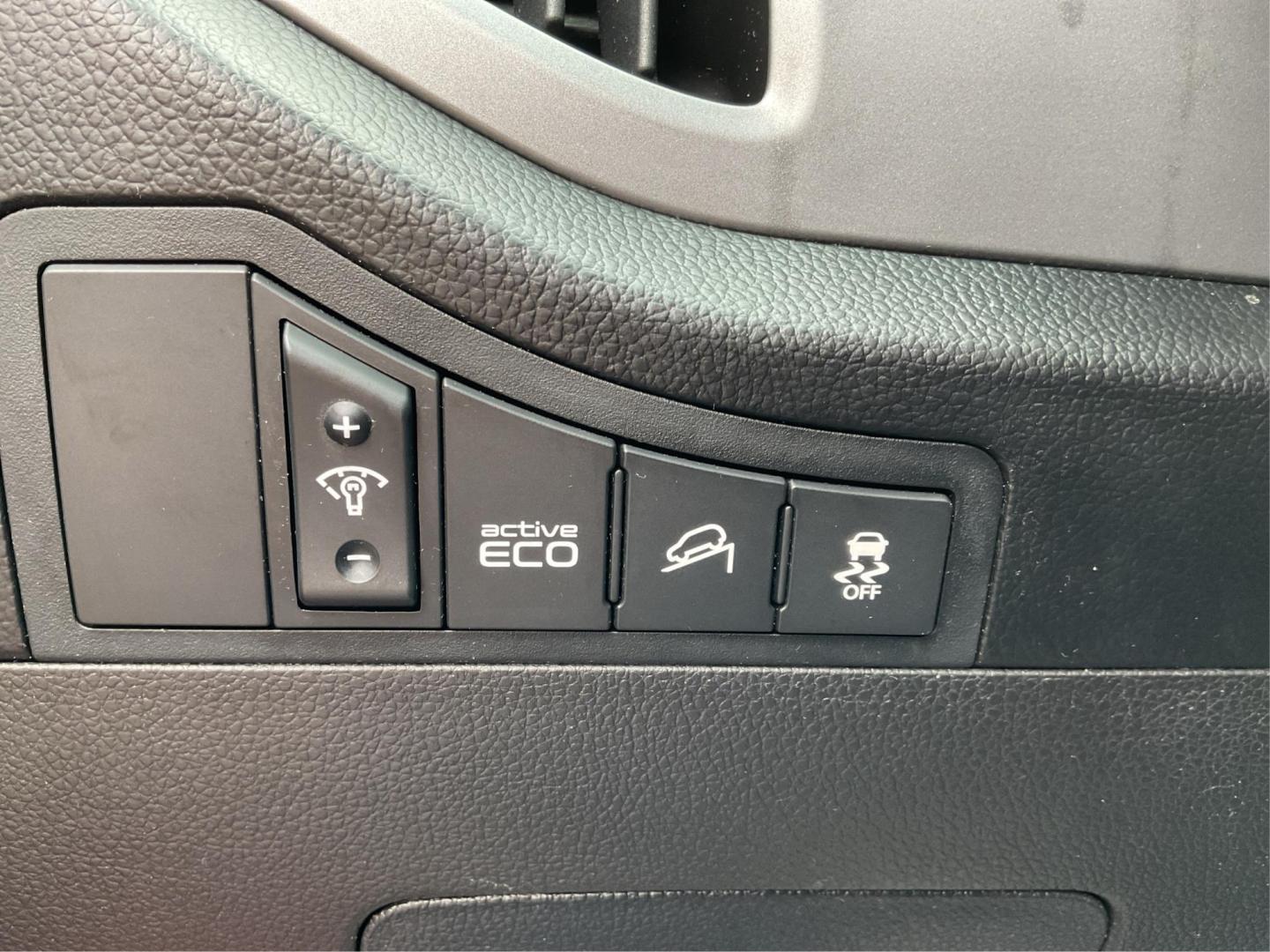 2015 Kia Sportage LX FWD (KNDPB3AC3F7) with an 2.4L V6 DOHC 24V engine, 6-Speed Automatic transmission, located at 1099 N County Rd 25A , Troy, OH, 45373, (937) 908-9800, 40.057079, -84.212883 - 2015 Kia Sportage LX FWD - Photo#16