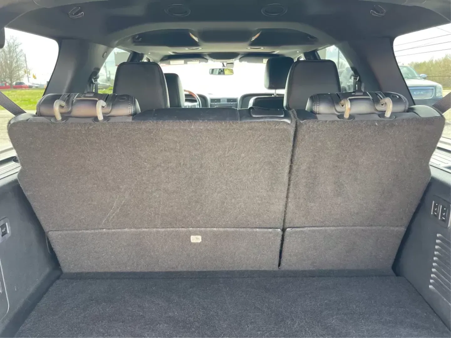 2015 Lincoln Navigator Base (5LMJJ2JT1FE) with an Other engine, located at 1184 Kauffman Ave, Fairborn, OH, 45324, (937) 908-9800, 39.807072, -84.030914 - Third Row - Photo#11