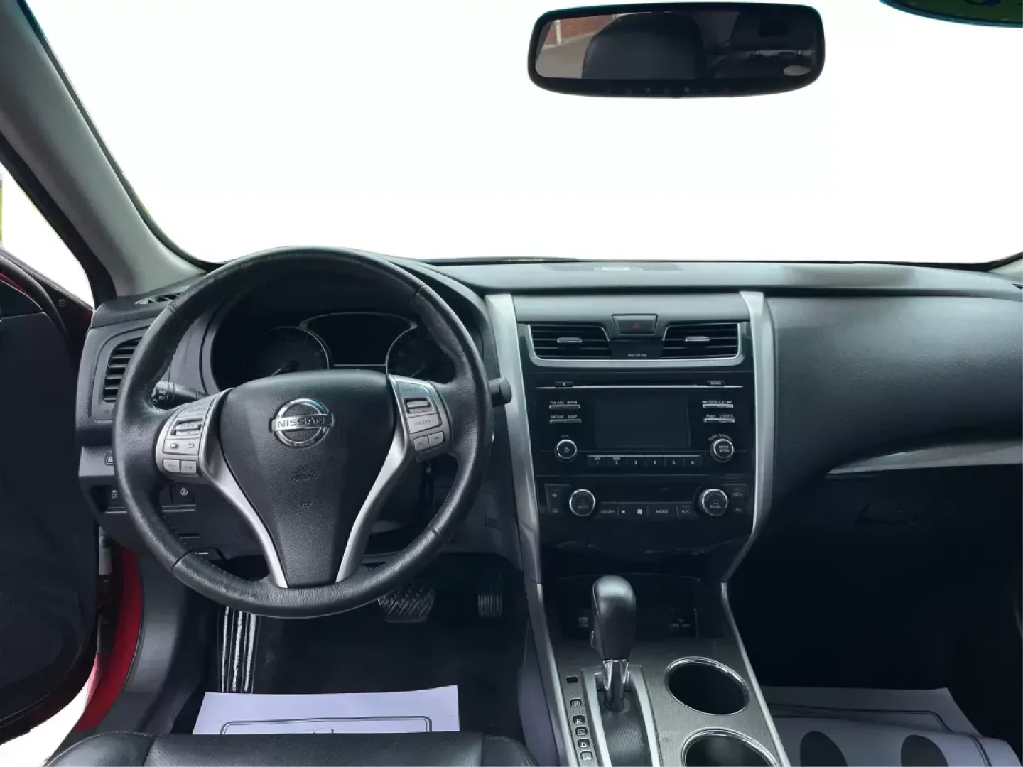 2015 Nissan Altima 2.5 SL (1N4AL3APXFC) with an 2.5L I-4 DOHC engine, located at 880 E. National Road, Vandalia, OH, 45377, (937) 908-9800, 39.891918, -84.183594 - **Embrace the Drive: Discover Your New 2015 Nissan Altima at Advantage Car and Credit in Fairborn, OH**<br /> <br /> Are you in the market for a reliable sedan that fits seamlessly into your busy lifestyle? Look no further than this stunning 2015 Nissan Altima, perfect for commuters, growing familie - Photo#20
