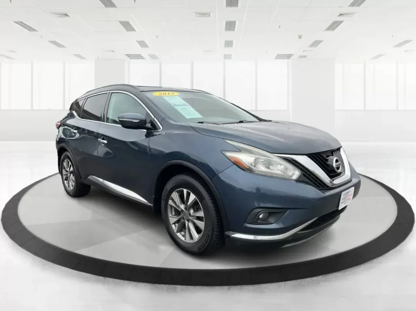 2015 Nissan Murano S | SV | SL | Platinum (5N1AZ2MH9FN) with an 3.5L V-6 DOHC engine, located at 1230 East Main St, Xenia, OH, 45385, (937) 908-9800, 39.688026, -83.910172 - **Elevate Your Adventures with the 2015 Nissan Murano - Perfect for Family Road Trips!** <br /> <br /> Are you ready to explore the open road with your loved ones? The 2015 Nissan Murano is designed for those who seek comfort and versatility in their daily life and adventures. Whether you're taking - Photo#0