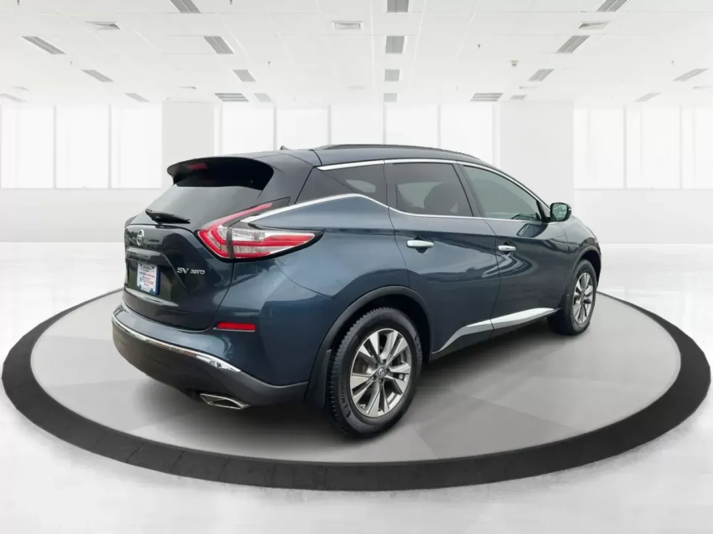 2015 Nissan Murano S | SV | SL | Platinum (5N1AZ2MH9FN) with an 3.5L V-6 DOHC engine, located at 1230 East Main St, Xenia, OH, 45385, (937) 908-9800, 39.688026, -83.910172 - **Elevate Your Adventures with the 2015 Nissan Murano - Perfect for Family Road Trips!** <br /> <br /> Are you ready to explore the open road with your loved ones? The 2015 Nissan Murano is designed for those who seek comfort and versatility in their daily life and adventures. Whether you're taking - Photo#2