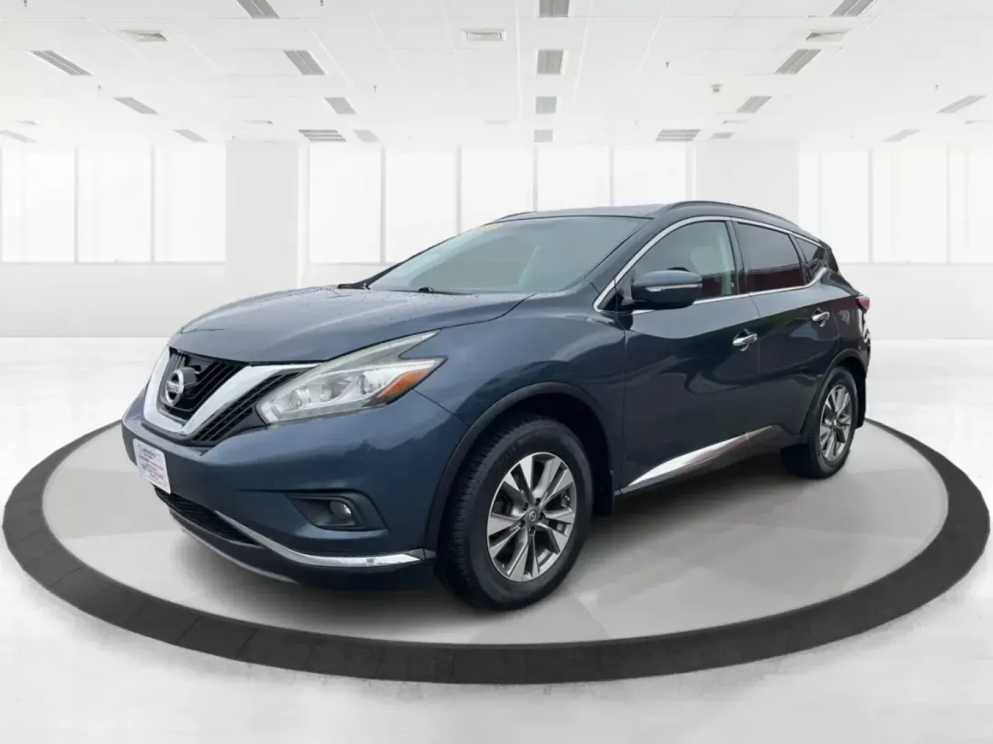 2015 Nissan Murano S | SV | SL | Platinum (5N1AZ2MH9FN) with an 3.5L V-6 DOHC engine, located at 1230 East Main St, Xenia, OH, 45385, (937) 908-9800, 39.688026, -83.910172 - **Elevate Your Adventures with the 2015 Nissan Murano - Perfect for Family Road Trips!** <br /> <br /> Are you ready to explore the open road with your loved ones? The 2015 Nissan Murano is designed for those who seek comfort and versatility in their daily life and adventures. Whether you're taking - Photo#7