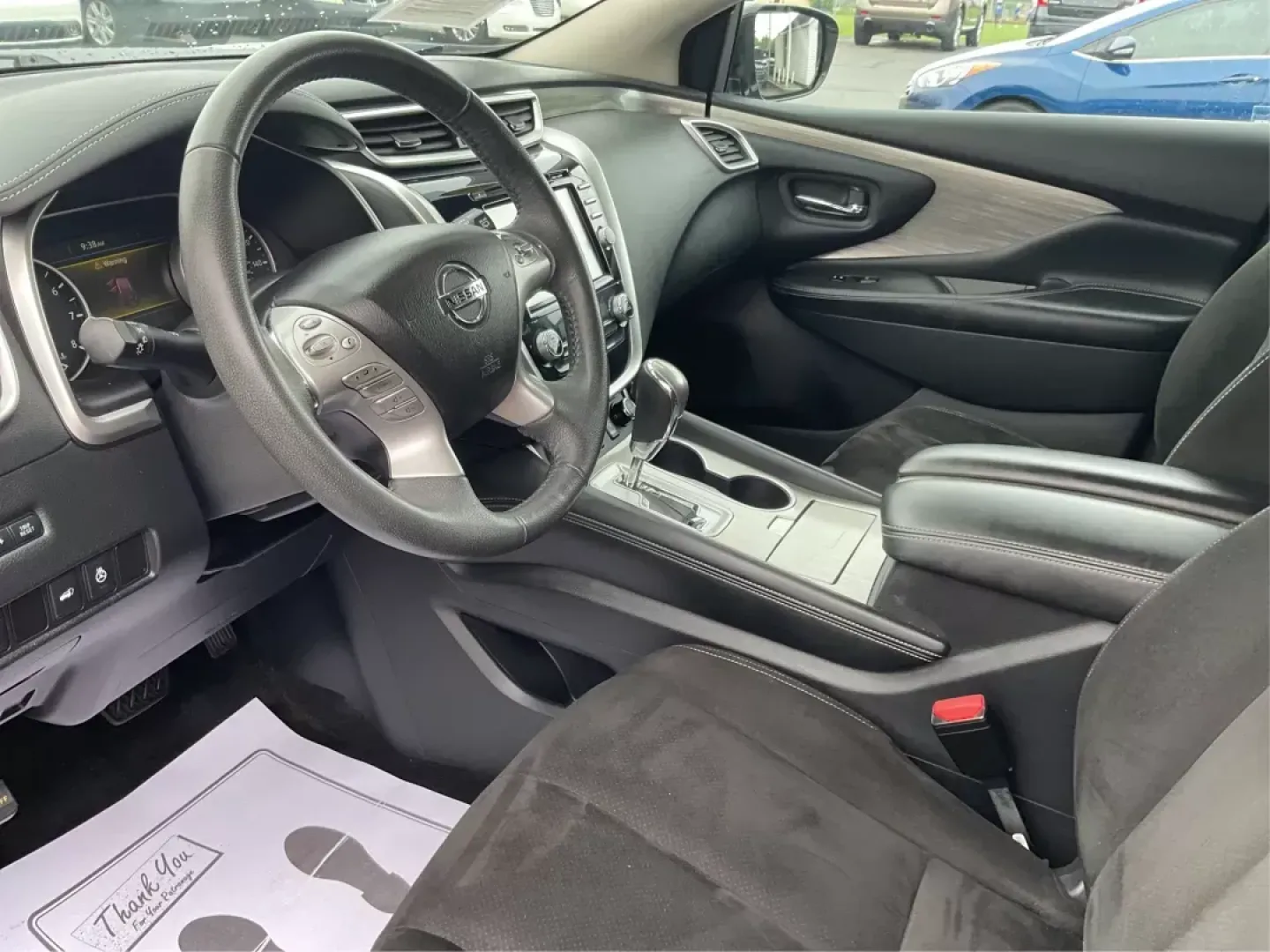 2015 Nissan Murano S | SV | SL | Platinum (5N1AZ2MH9FN) with an 3.5L V-6 DOHC engine, located at 1230 East Main St, Xenia, OH, 45385, (937) 908-9800, 39.688026, -83.910172 - **Elevate Your Adventures with the 2015 Nissan Murano - Perfect for Family Road Trips!** <br /> <br /> Are you ready to explore the open road with your loved ones? The 2015 Nissan Murano is designed for those who seek comfort and versatility in their daily life and adventures. Whether you're taking - Photo#8