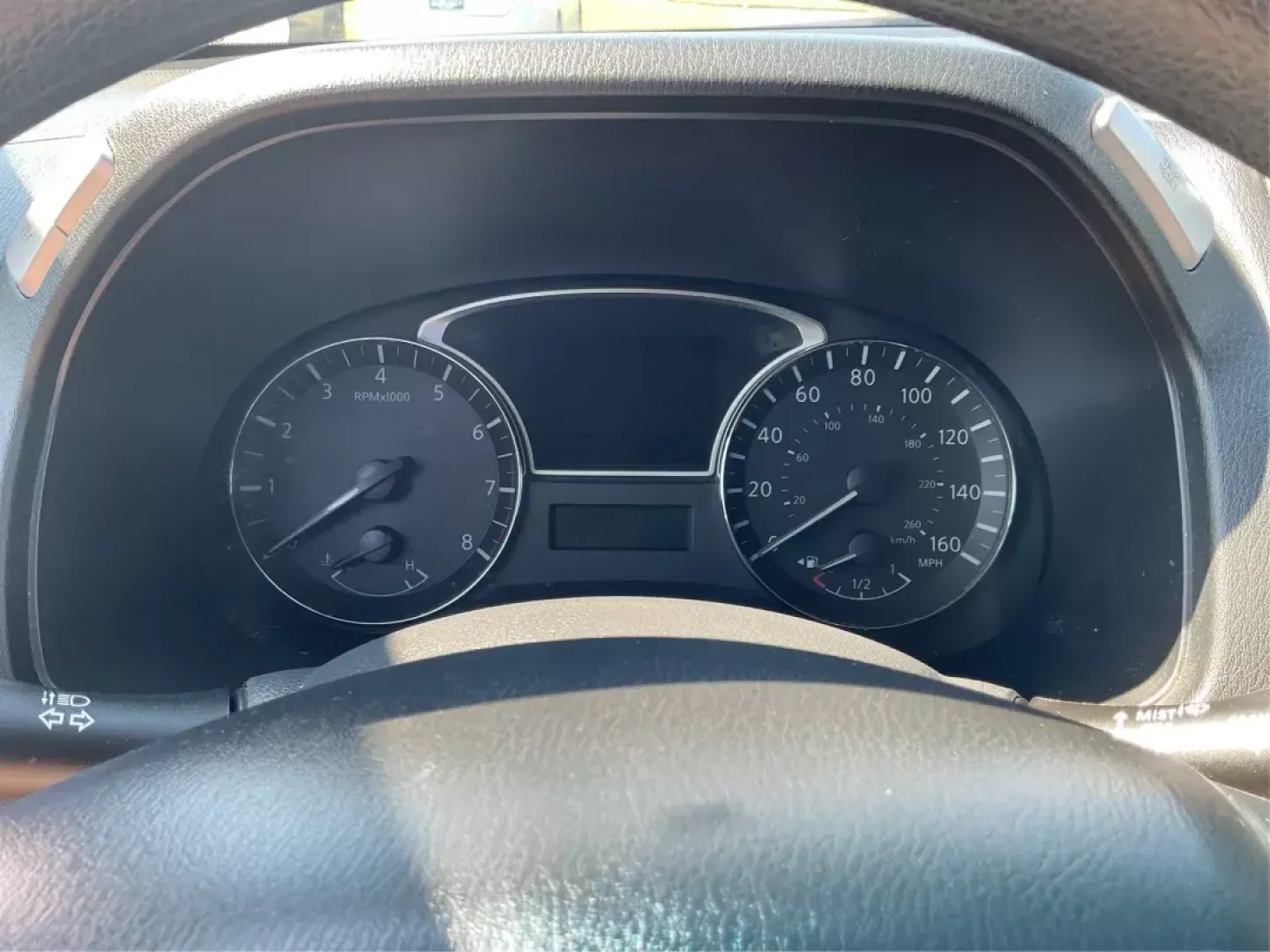 2015 Nissan Pathfinder S (5N1AR2MMXFC) with an 3.5L V-6 DOHC engine, located at 1184 Kauffman Ave, Fairborn, OH, 45324, (937) 908-9800, 39.807072, -84.030914 - Explore new horizons with the 2015 Nissan Pathfinder, a perfect companion for those weekend getaways or daily commutes. Whether you're transporting the kids to soccer practice or planning a family road trip, this spacious and versatile SUV is designed with your active lifestyle in mind. At Advantage - Photo#14