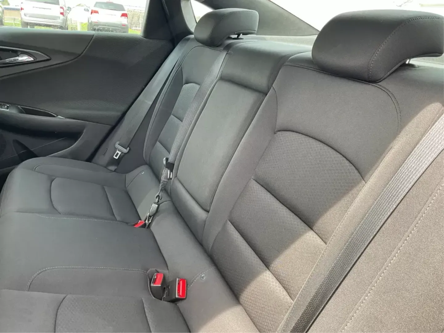 2016 Chevrolet Malibu 1LT (1G1ZE5ST4GF) with an ECOTEC 1.5L I-4 gasoline direct injection engine, located at 1184 Kauffman Ave, Fairborn, OH, 45324, (937) 908-9800, 39.807072, -84.030914 - **Experience Ultimate Comfort and Reliability with the 2016 Chevrolet Malibu 1LT!**<br /> <br /> Are you on the lookout for a reliable sedan that effortlessly fits into your lifestyle, whether you're commuting to work, running errands, or taking a weekend getaway? Look no further than the stunning 2 - Photo#9