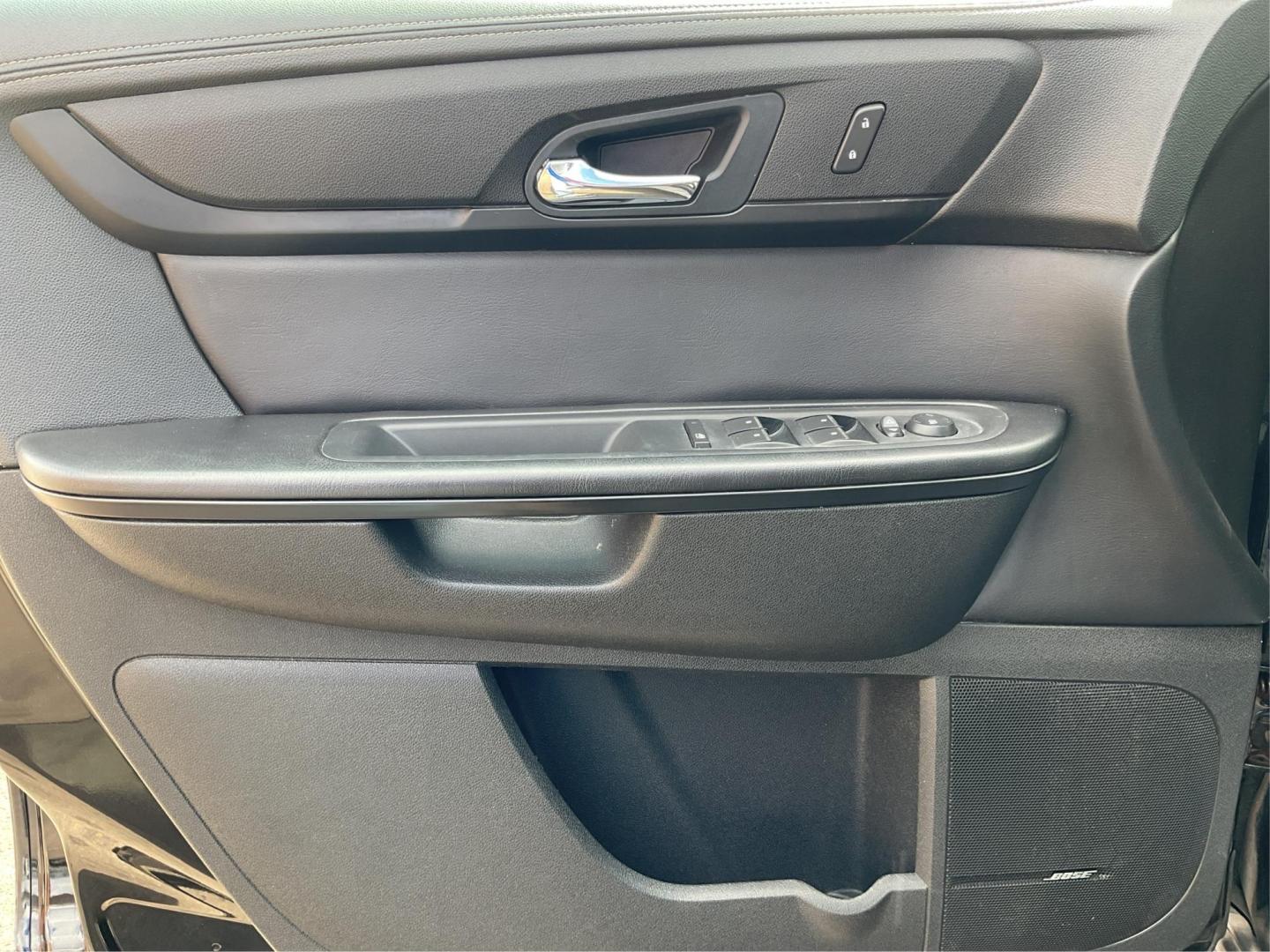 2016 Chevrolet Traverse 1LT (1GNKRGKD2GJ) with an 3.6L V-6 gasoline direct injection engine, located at 1184 Kauffman Ave, Fairborn, OH, 45324, (937) 908-9800, 39.807072, -84.030914 - Third Row - Photo#18