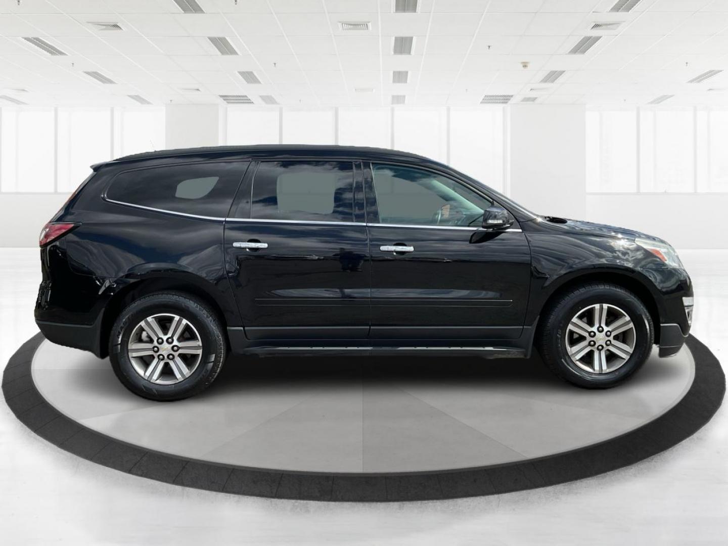 2016 Chevrolet Traverse 1LT (1GNKRGKD2GJ) with an 3.6L V-6 gasoline direct injection engine, located at 1184 Kauffman Ave, Fairborn, OH, 45324, (937) 908-9800, 39.807072, -84.030914 - Third Row - Photo#1