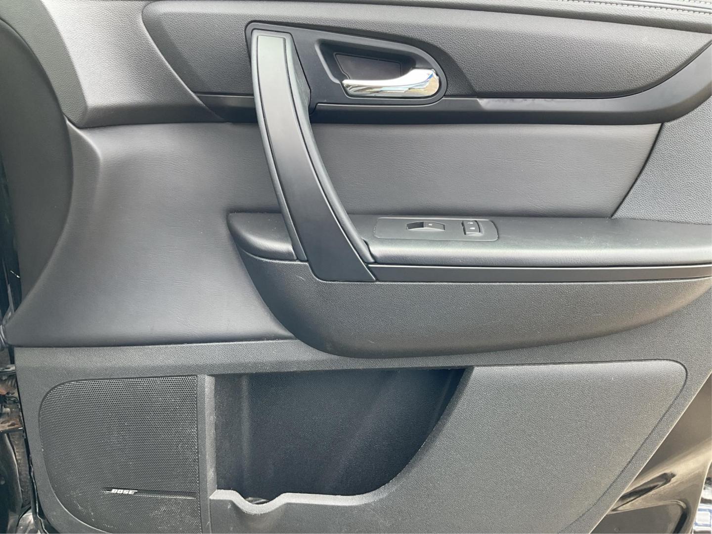 2016 Chevrolet Traverse 1LT (1GNKRGKD2GJ) with an 3.6L V-6 gasoline direct injection engine, located at 1184 Kauffman Ave, Fairborn, OH, 45324, (937) 908-9800, 39.807072, -84.030914 - Third Row - Photo#19