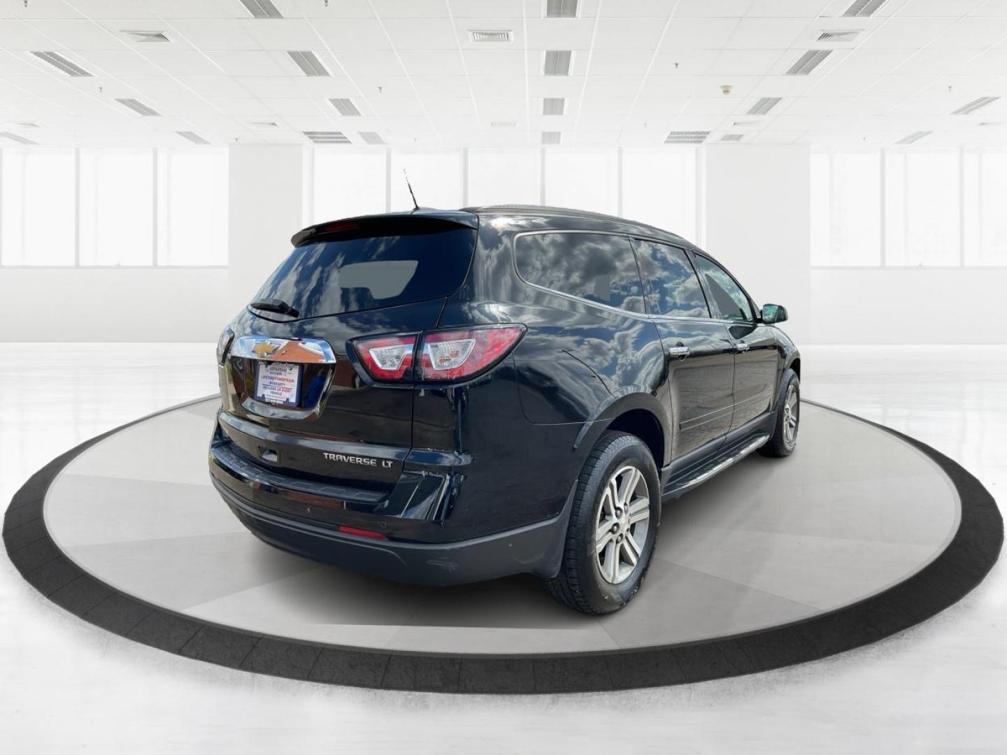 2016 Chevrolet Traverse 1LT (1GNKRGKD2GJ) with an 3.6L V-6 gasoline direct injection engine, located at 1184 Kauffman Ave, Fairborn, OH, 45324, (937) 908-9800, 39.807072, -84.030914 - Third Row - Photo#2