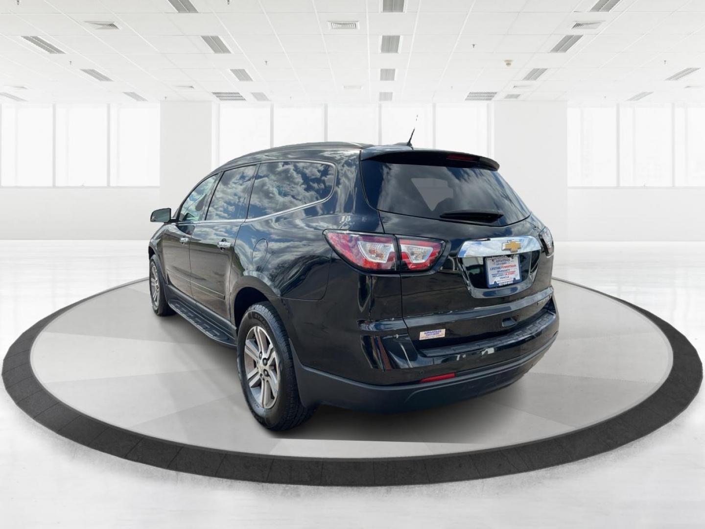 2016 Chevrolet Traverse 1LT (1GNKRGKD2GJ) with an 3.6L V-6 gasoline direct injection engine, located at 1184 Kauffman Ave, Fairborn, OH, 45324, (937) 908-9800, 39.807072, -84.030914 - Third Row - Photo#4