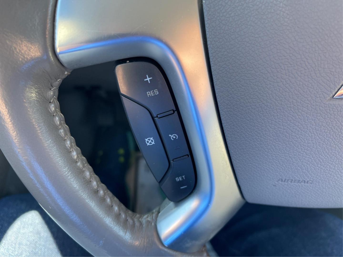 2016 Chevrolet Traverse 2LT (1GNKVHKD2GJ) with an 3.6L V-6 gasoline direct injection engine, located at 1099 N County Rd 25A , Troy, OH, 45373, (937) 908-9800, 40.057079, -84.212883 - Third Row - Photo#15