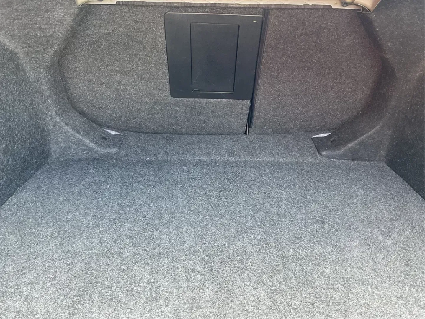 2016 Chrysler 200 S (1C3CCCDG8GN) with an Pentastar 3.6L V-6 DOHC engine, located at 401 Woodman Dr, Riverside, OH, 45431, (937) 908-9800, 39.760899, -84.123421 - 2016 Chrysler 200 S - Photo#11