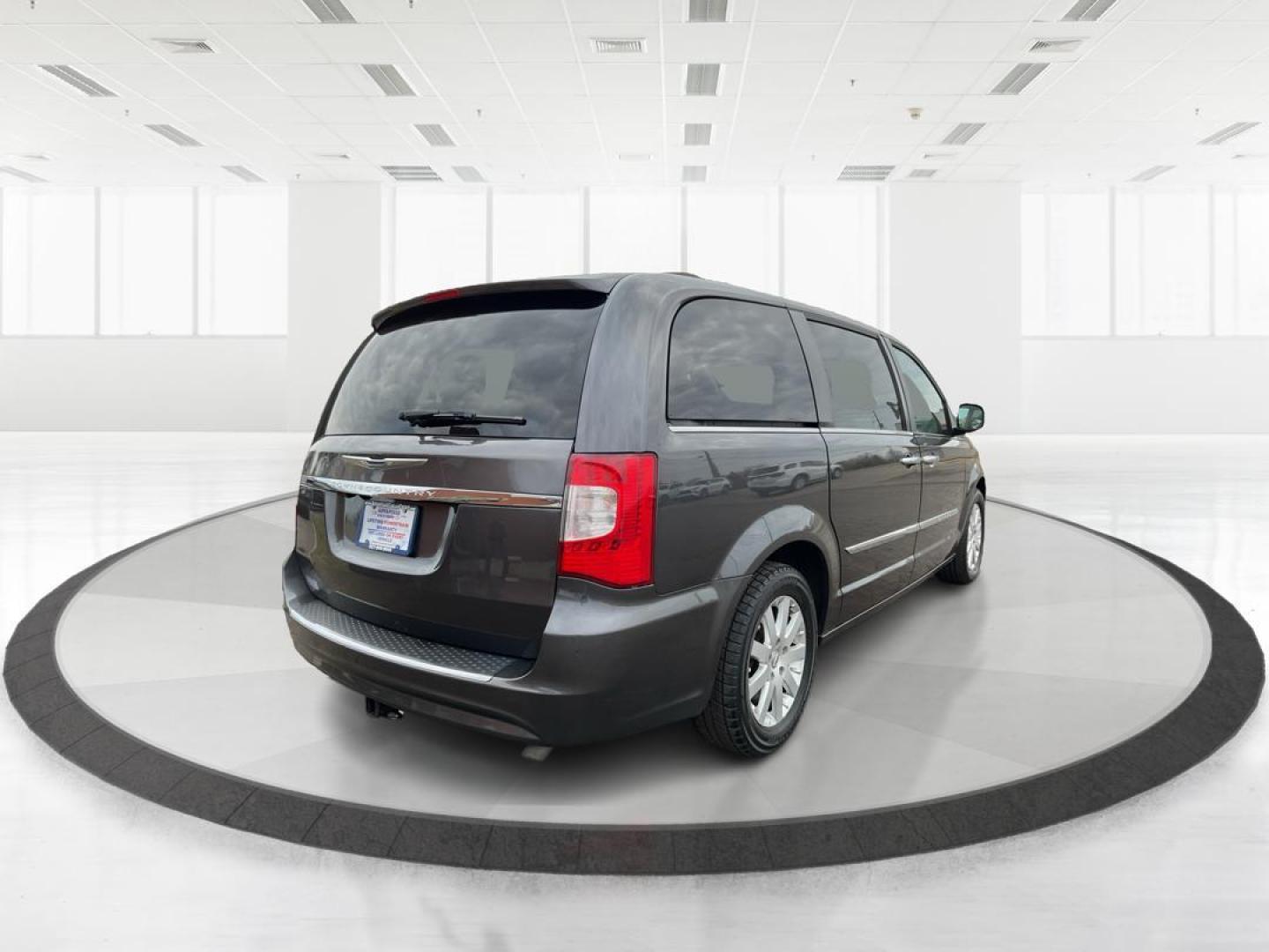 2016 Chrysler Town and Country Touring (2C4RC1BG4GR) with an 3.6L V6 DOHC 24V engine, 6-Speed Automatic transmission, located at 8750 N County Rd 25A, Piqua, OH, 45356, (937) 908-9800, 40.164391, -84.232513 - 2016 Chrysler Town and Country Touring - Photo#2