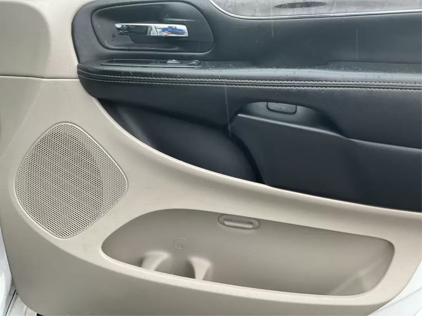 2016 Chrysler Town and Country Touring (2C4RC1BG6GR) with an Pentastar 3.6L V-6 DOHC engine, located at 1951 S Dayton Lakeview Rd., New Carlisle, OH, 45344, (937) 908-9800, 39.890999, -84.050255 - **Discover Family Adventures in the 2016 Chrysler Town and Country Touring Your Perfect Road Trip Companion!**<br /> <br /> Are you ready to elevate your family travels or weekend getaways? Look no further than the 2016 Chrysler Town and Country Touring, a versatile and spacious van designed to - Photo#19