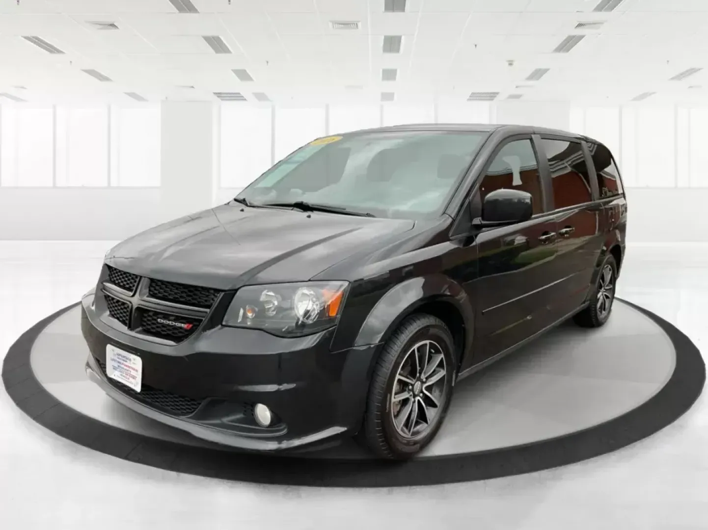 2016 Dodge Grand Caravan SXT (2C4RDGCG6GR) with an Pentastar 3.6L V-6 DOHC engine, located at 880 E. National Road, Vandalia, OH, 45377, (937) 908-9800, 39.891918, -84.183594 - 2016 Dodge Grand Caravan SXT - Photo#7